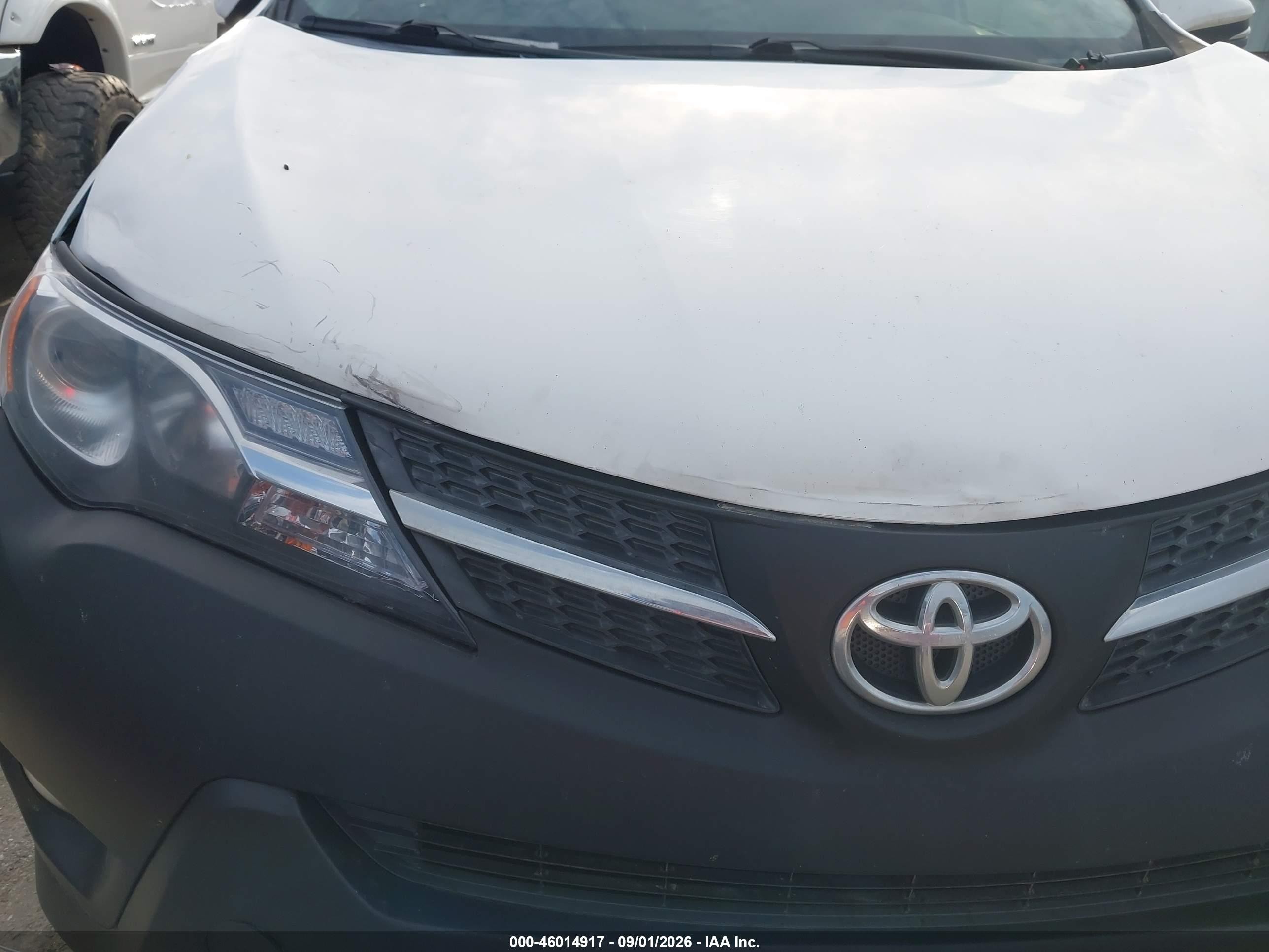 2013 Toyota Rav4 Xle Белый vin: JTMWFREV2D5009275