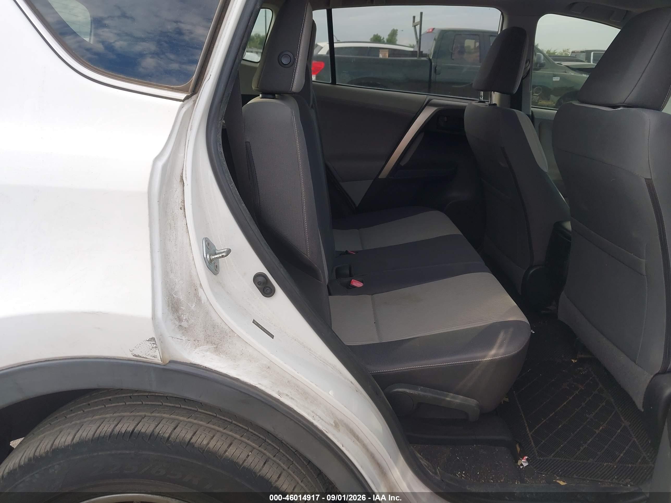 2013 Toyota Rav4 Xle Белый vin: JTMWFREV2D5009275