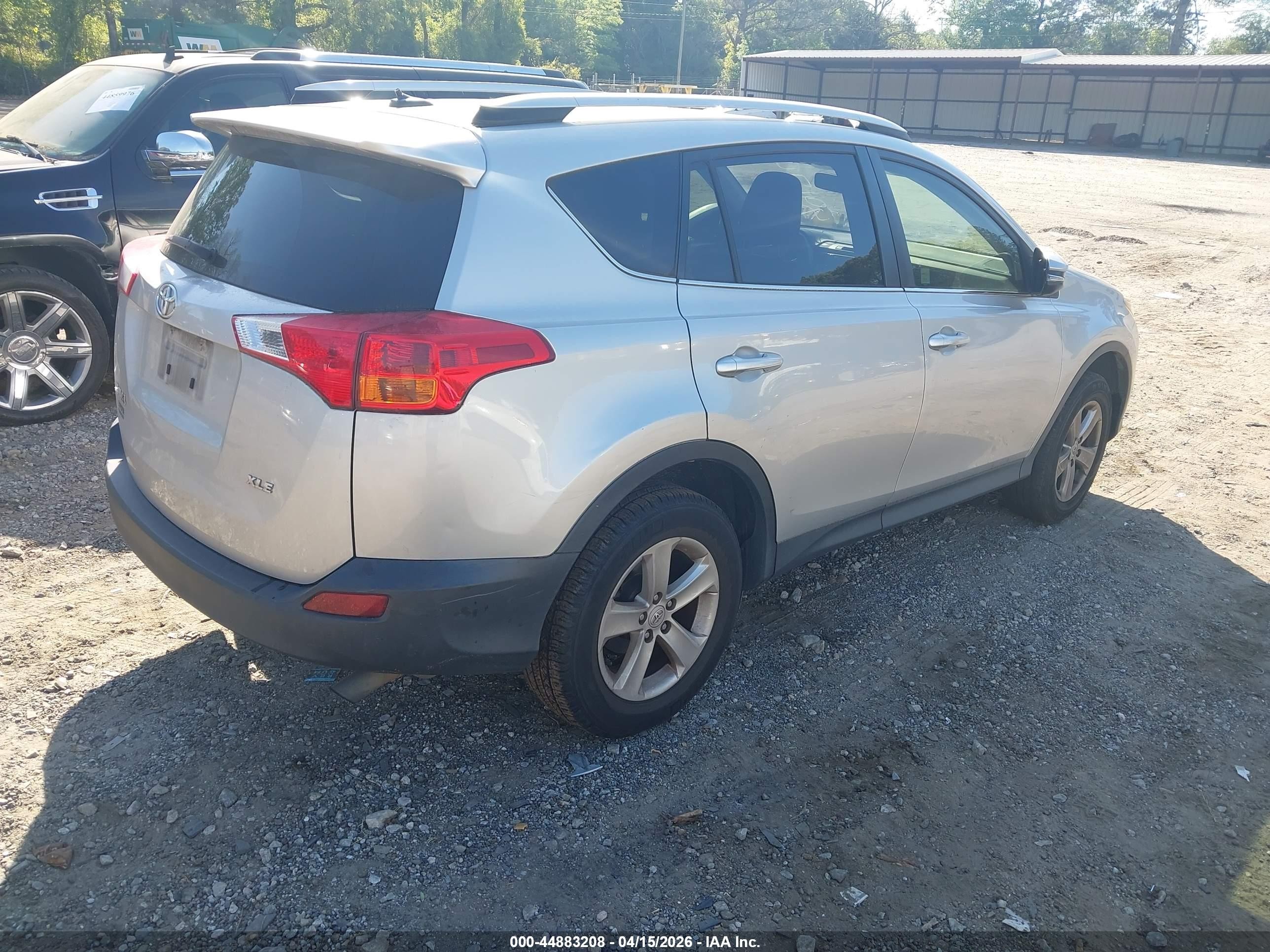 2014 Toyota Rav4 Xle Silver vin: JTMWFREV2ED041344
