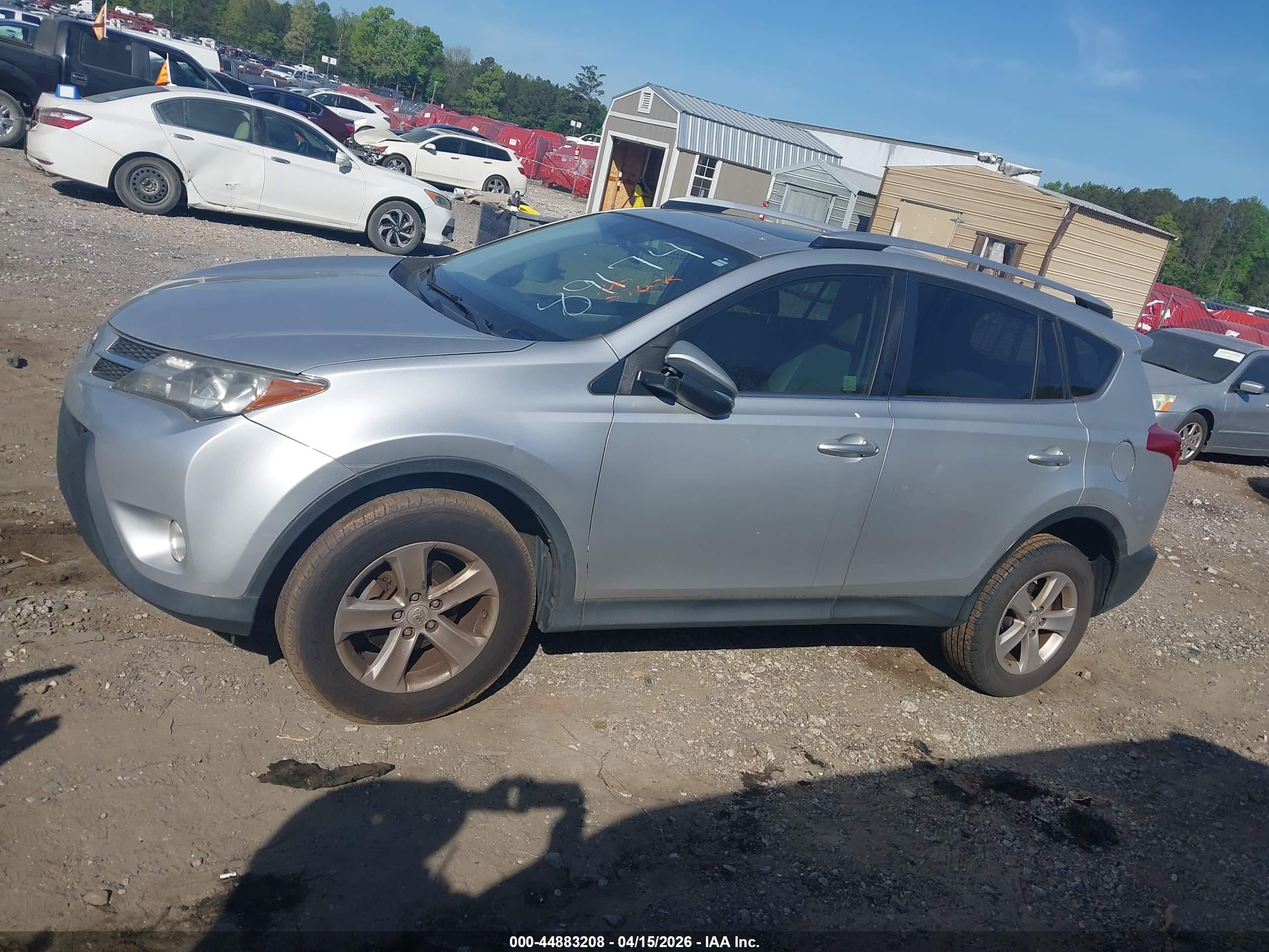 2014 Toyota Rav4 Xle Silver vin: JTMWFREV2ED041344