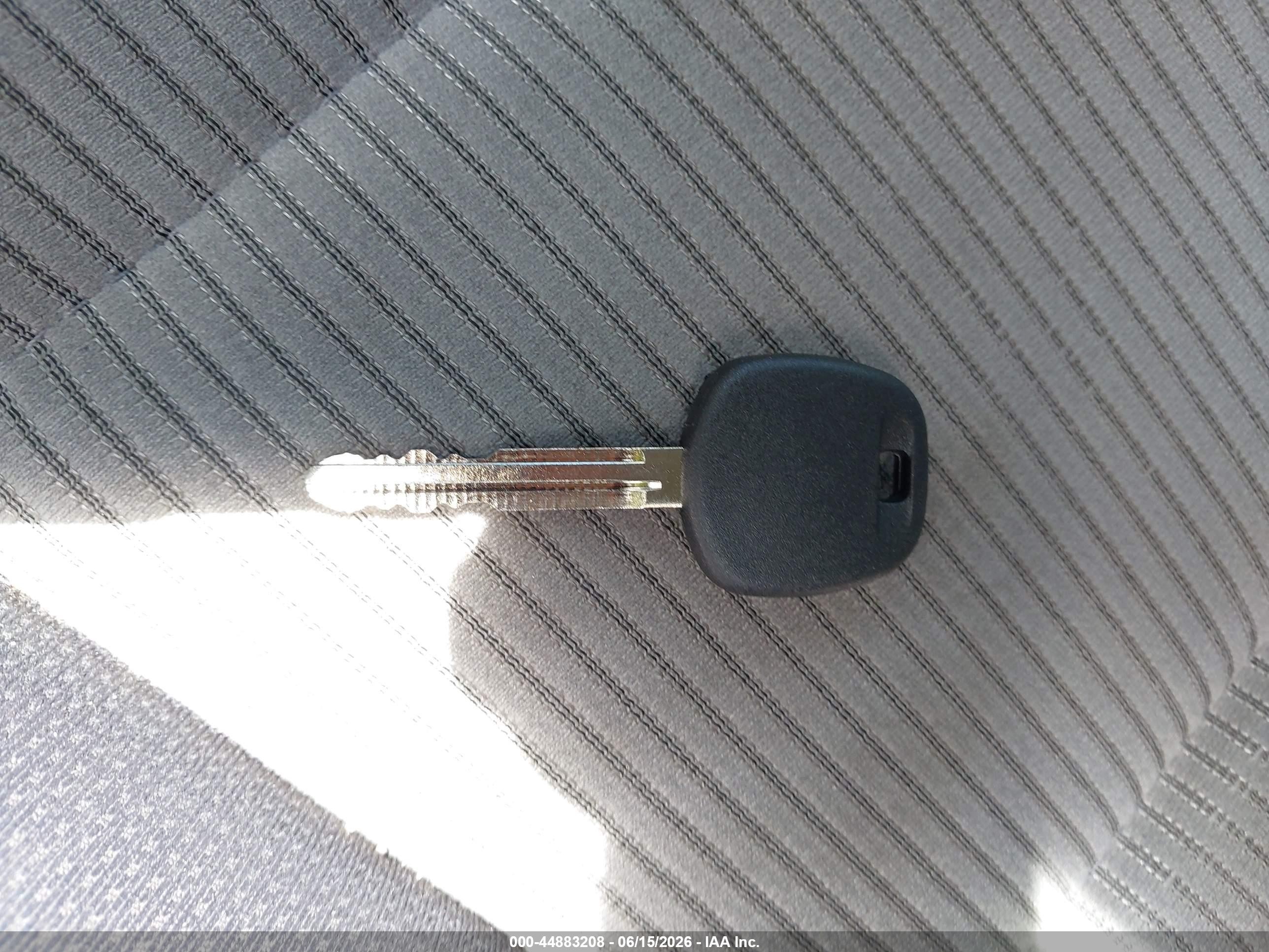 2014 Toyota Rav4 Xle Silver vin: JTMWFREV2ED041344