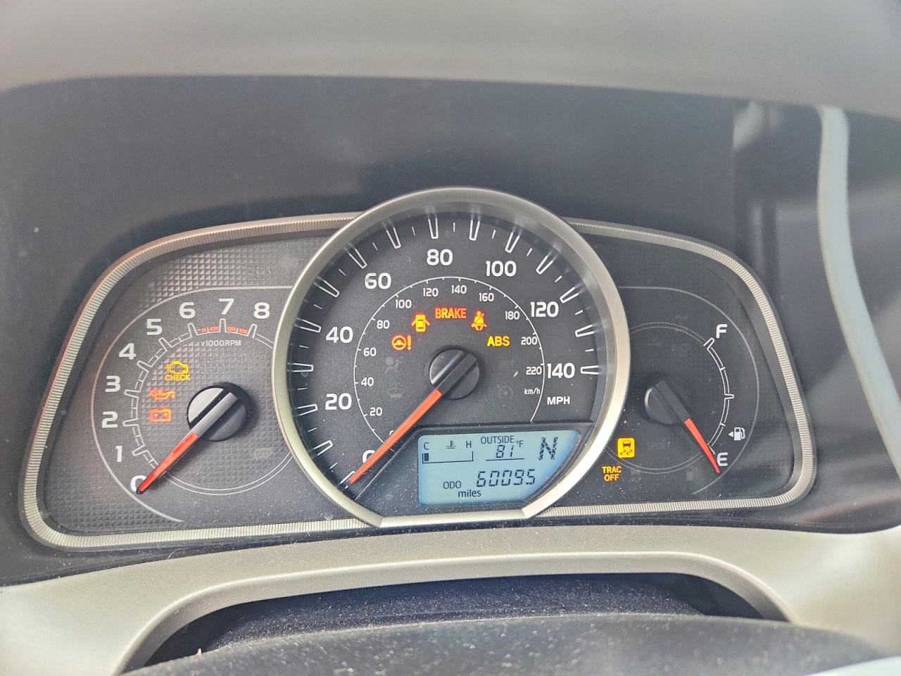 2014 Toyota Rav4 Xle White vin: JTMWFREV2EJ021449