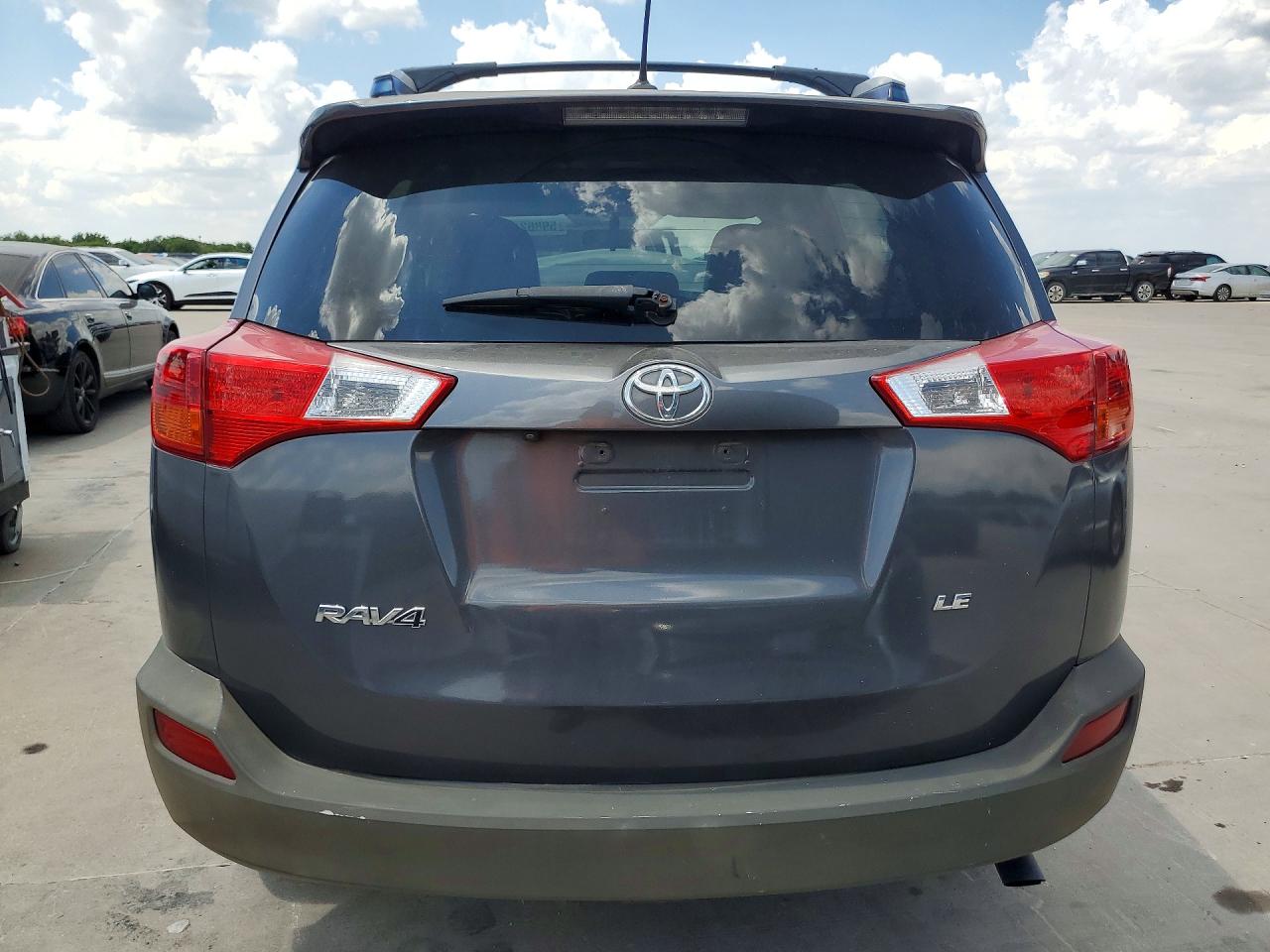 2015 Toyota Rav4 Xle Silver vin: JTMWFREV2FJ031853