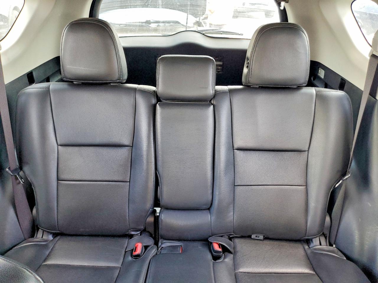 2015 Toyota Rav4 Xle Silver vin: JTMWFREV2FJ031853