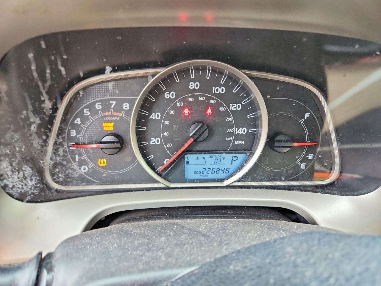 2015 Toyota Rav4 Xle White vin: JTMWFREV2FJ050306