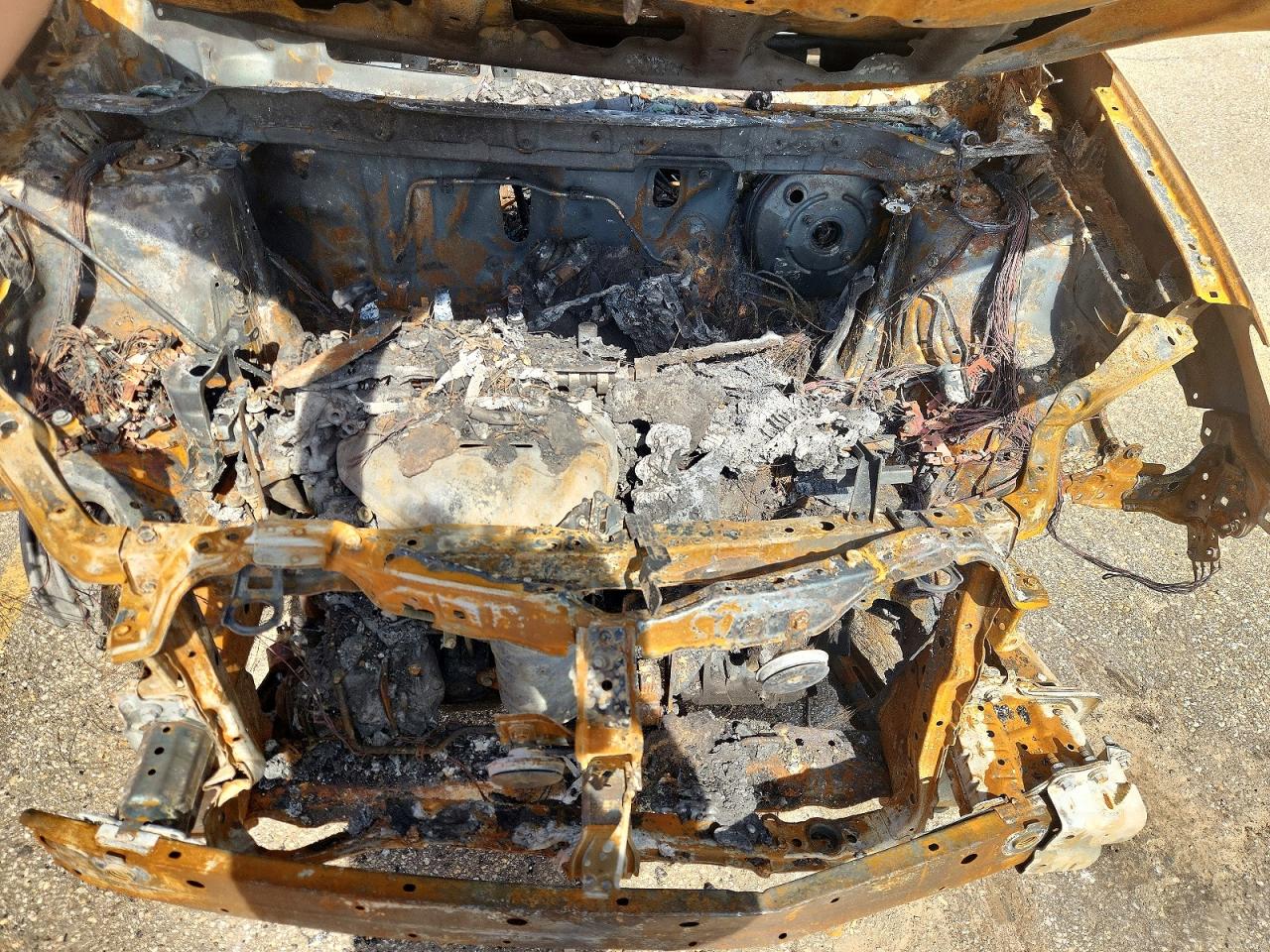 2018 Toyota Rav4 Xle Burn vin: JTMWFREV2JD131183