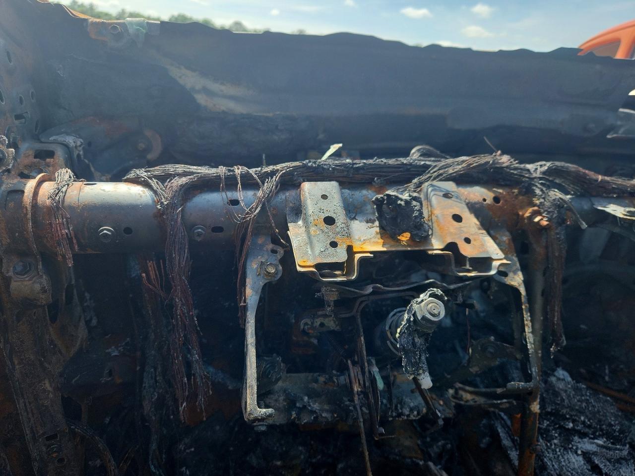 2018 Toyota Rav4 Xle Burn vin: JTMWFREV2JD131183