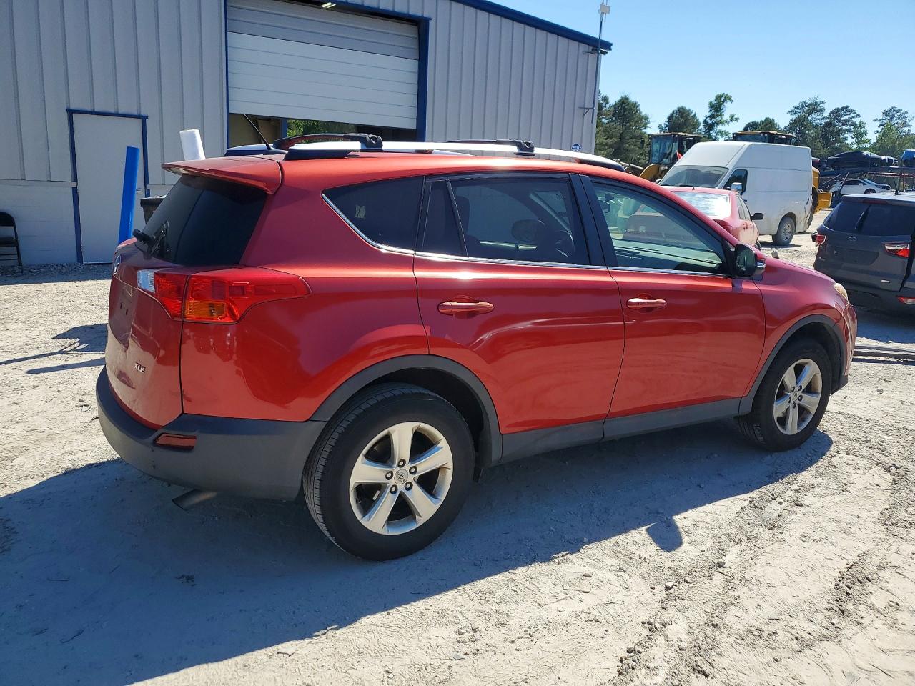 2014 Toyota Rav4 Xle Red vin: JTMWFREV3EJ007141