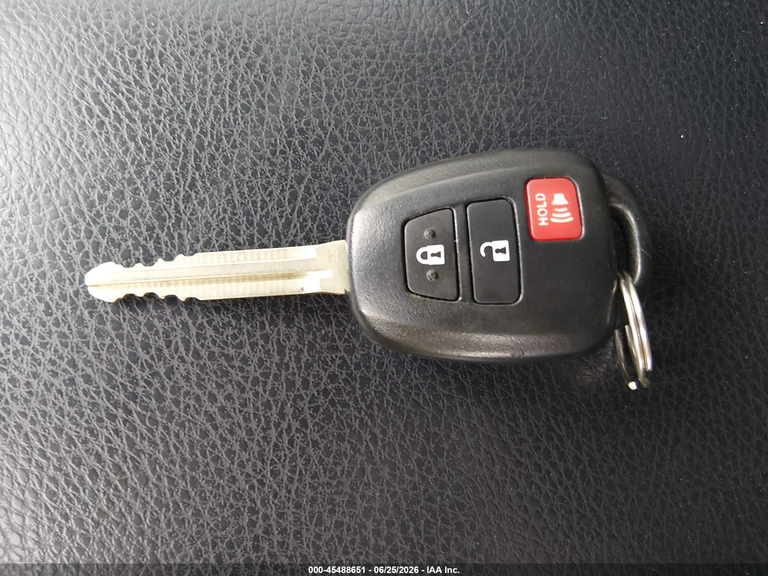 2014 Toyota Rav4 Xle White vin: JTMWFREV3EJ015580