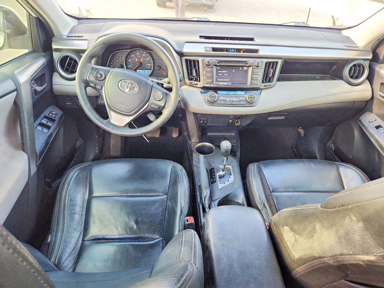2015 Toyota Rav4 Xle White vin: JTMWFREV3FD049924