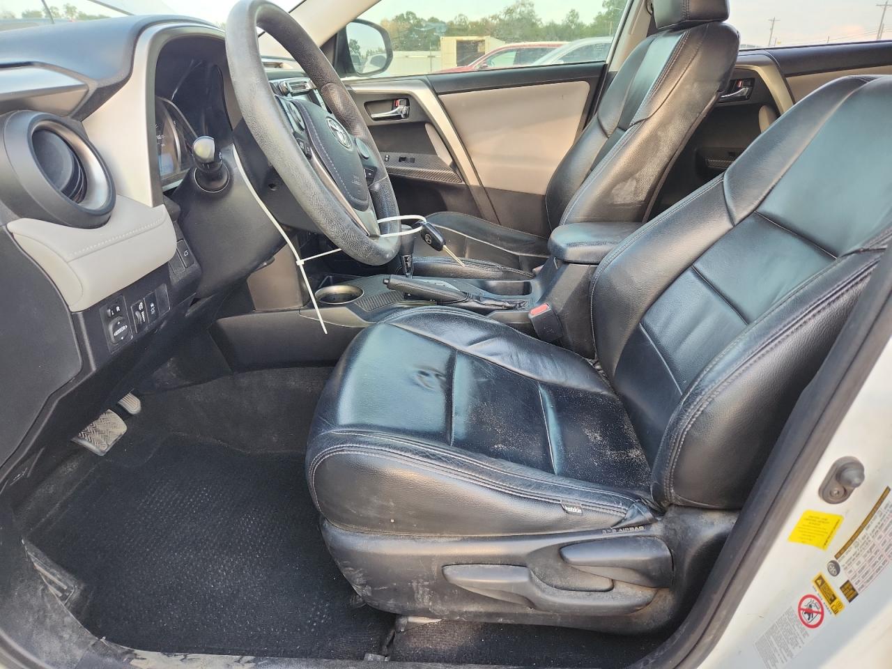 2015 Toyota Rav4 Xle White vin: JTMWFREV3FD049924 Damage: Steering Wheel, Worn, Replacement Required