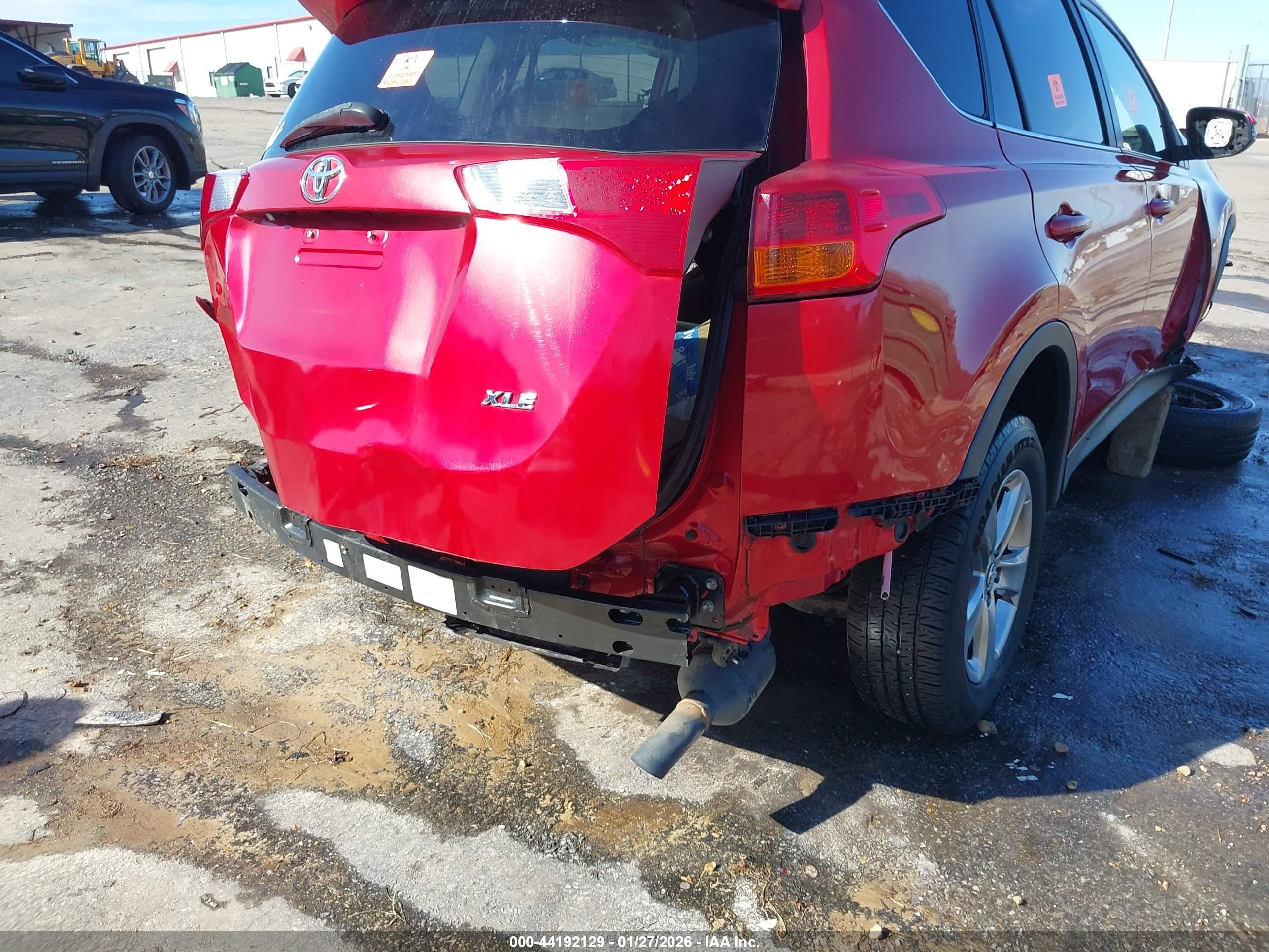 2015 Toyota Rav4 Xle Red vin: JTMWFREV3FD051253