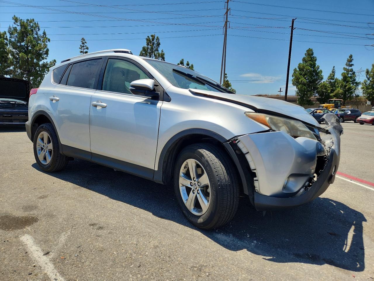 2015 Toyota Rav4 Xle Silver vin: JTMWFREV3FD079196