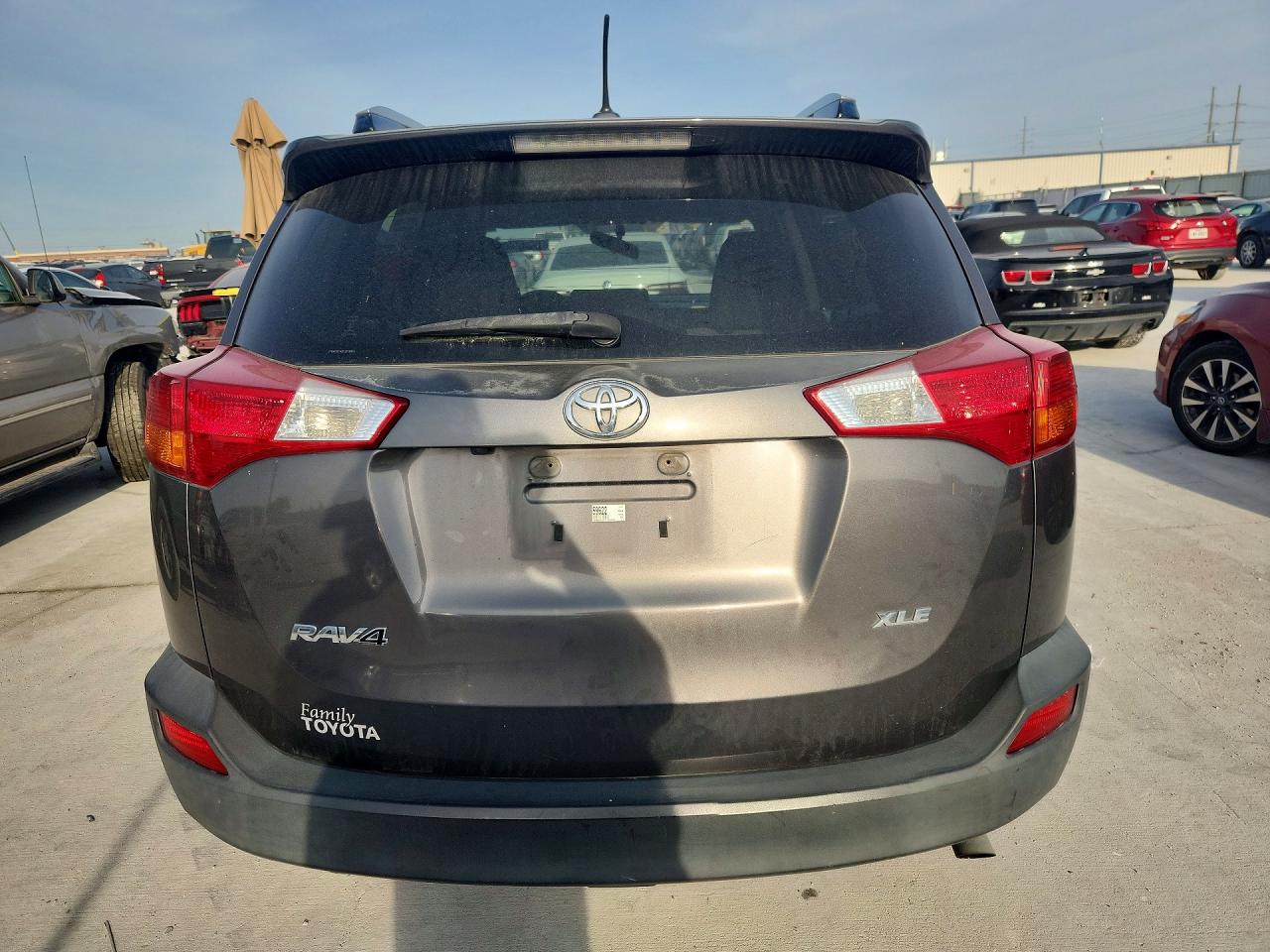 2015 Toyota Rav4 Xle Gray vin: JTMWFREV3FJ059922