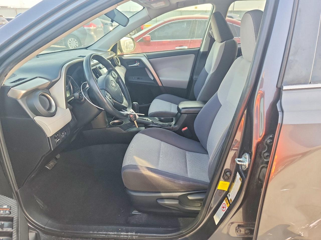 2015 Toyota Rav4 Xle Gray vin: JTMWFREV3FJ059922