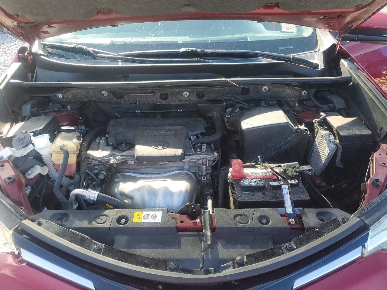 2018 Toyota Rav4 Xle Red vin: JTMWFREV3JD111881