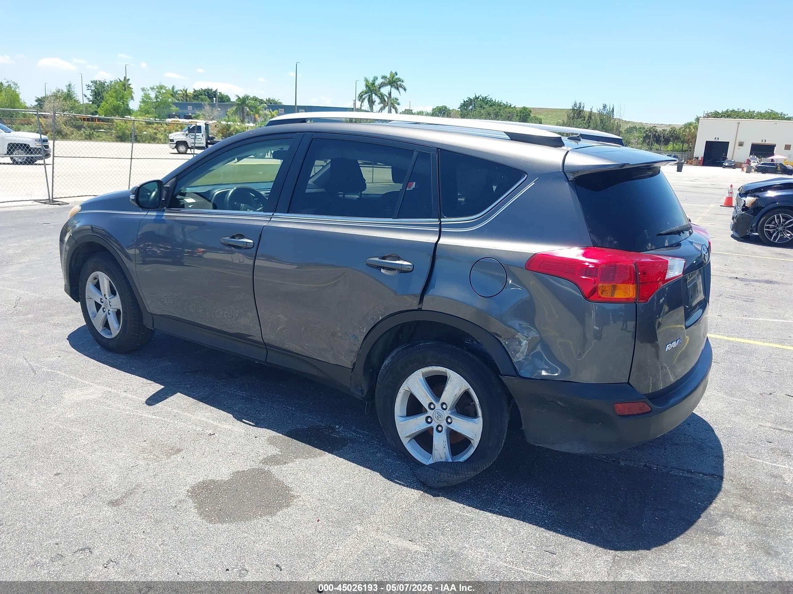 2013 Toyota Rav4 Xle Gray vin: JTMWFREV4D5010993
