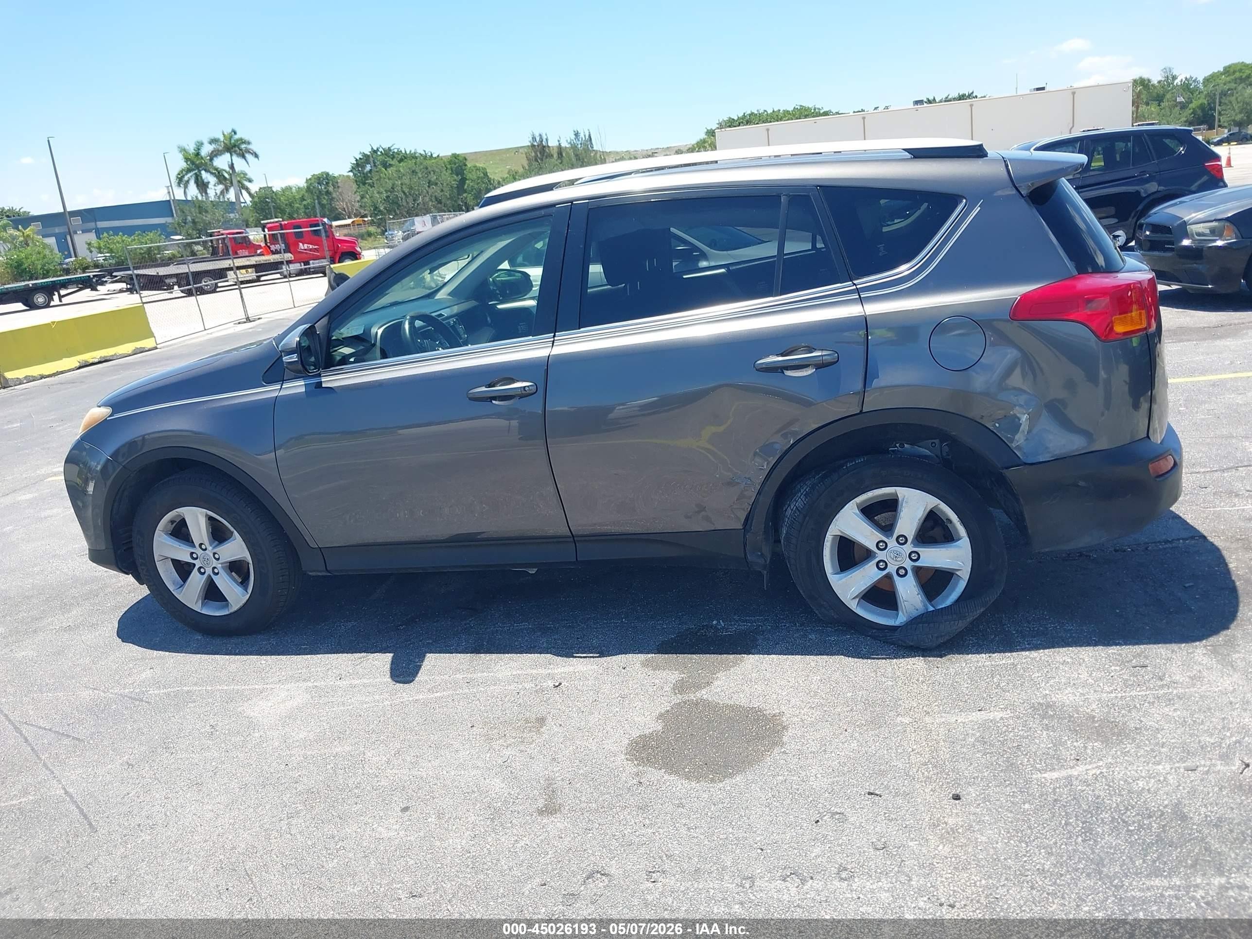 2013 Toyota Rav4 Xle Gray vin: JTMWFREV4D5010993