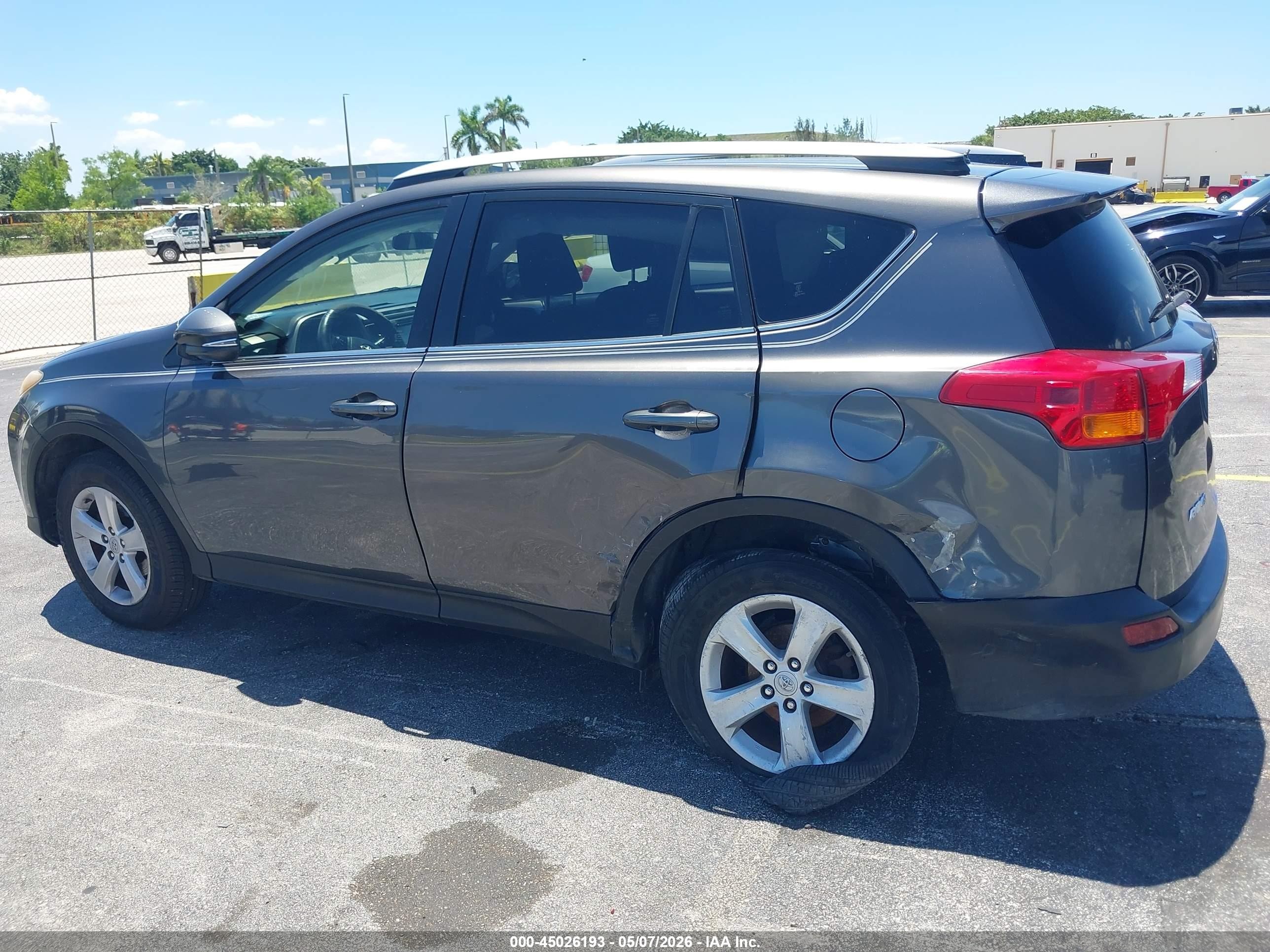 2013 Toyota Rav4 Xle Gray vin: JTMWFREV4D5010993