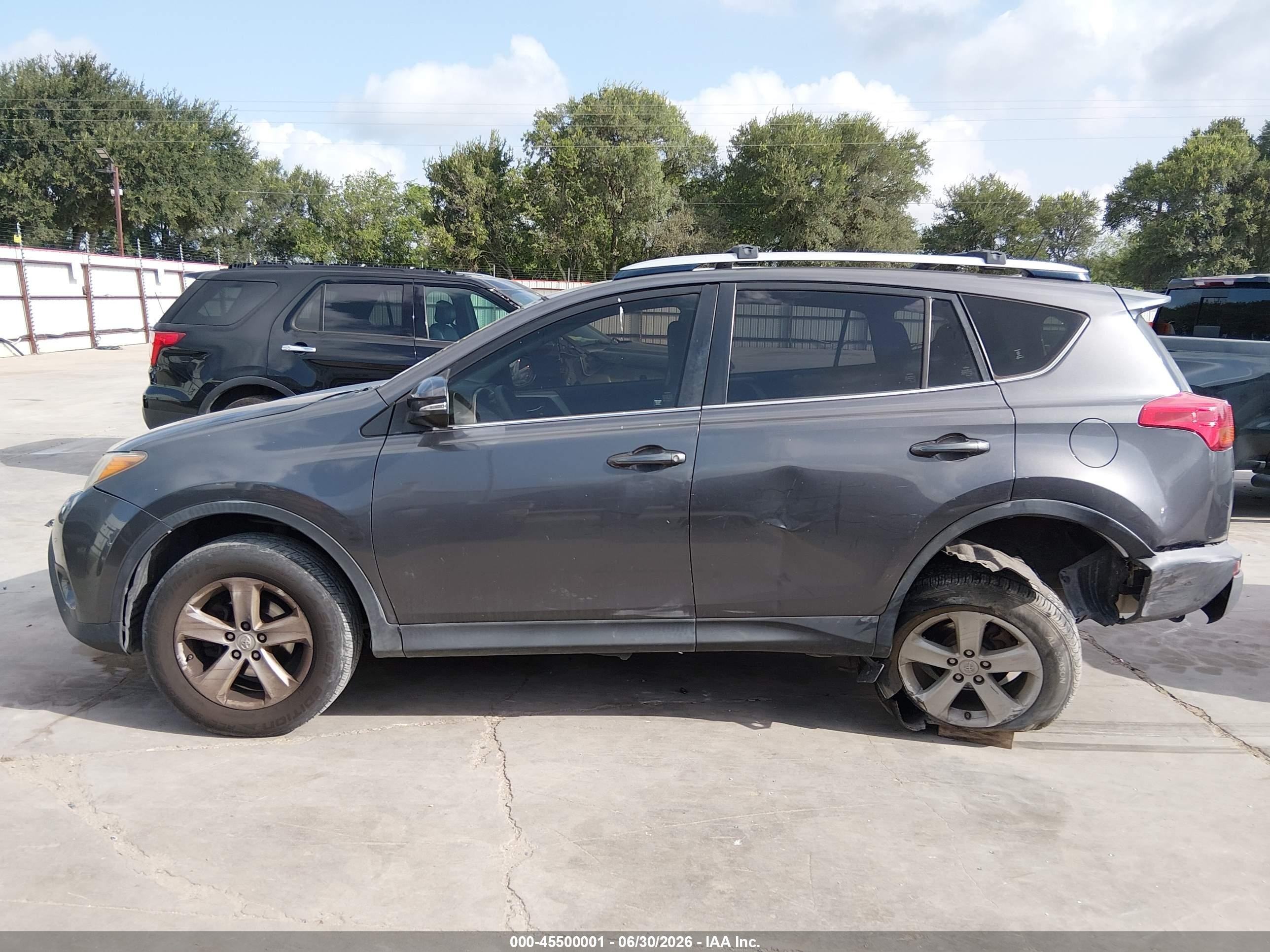 2014 Toyota Rav4 Xle Серый vin: JTMWFREV4EJ011991