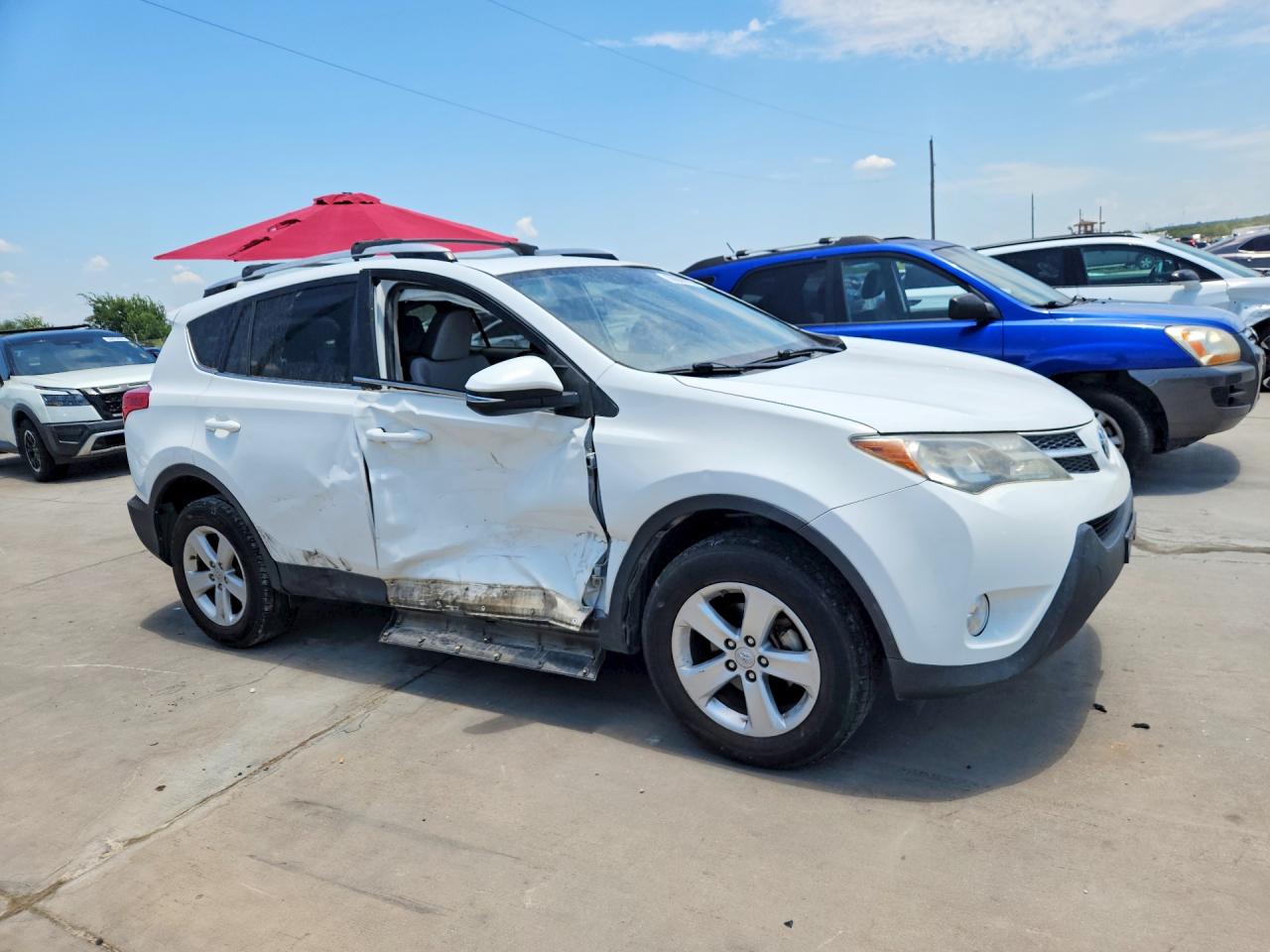 2013 Toyota Rav4 Xle White vin: JTMWFREV5D5008833