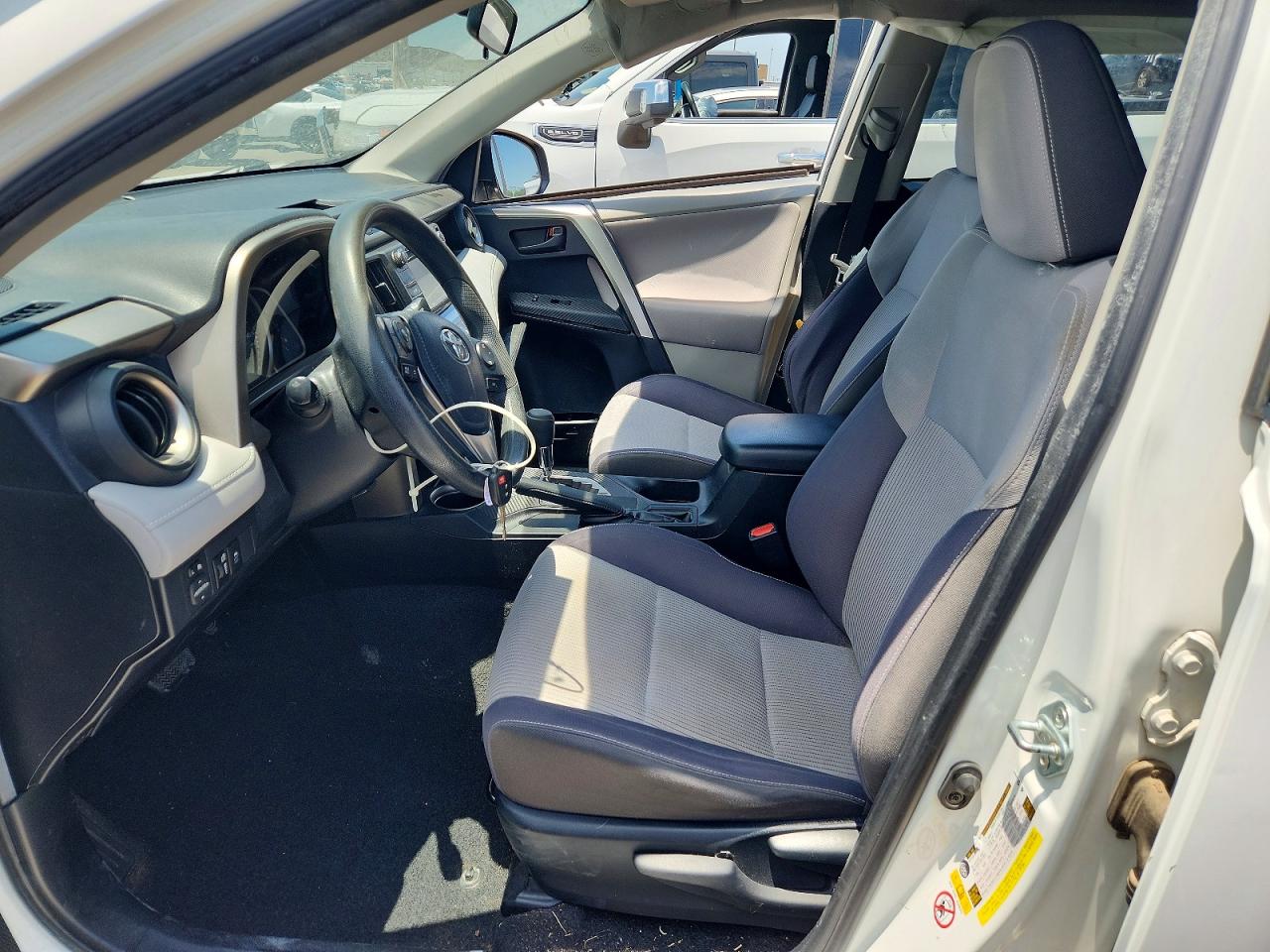 2013 Toyota Rav4 Xle White vin: JTMWFREV5D5008833