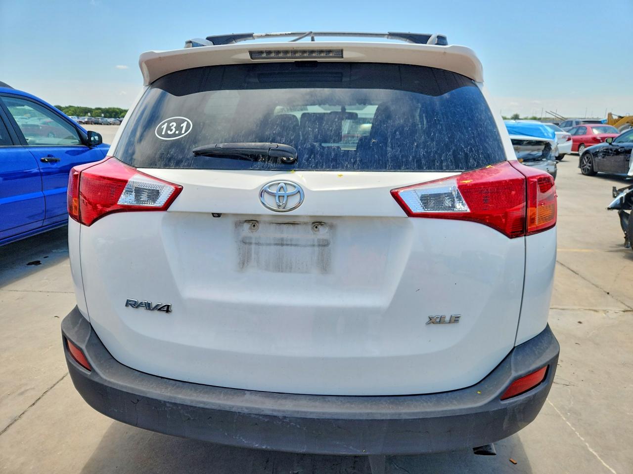 2013 Toyota Rav4 Xle White vin: JTMWFREV5D5008833