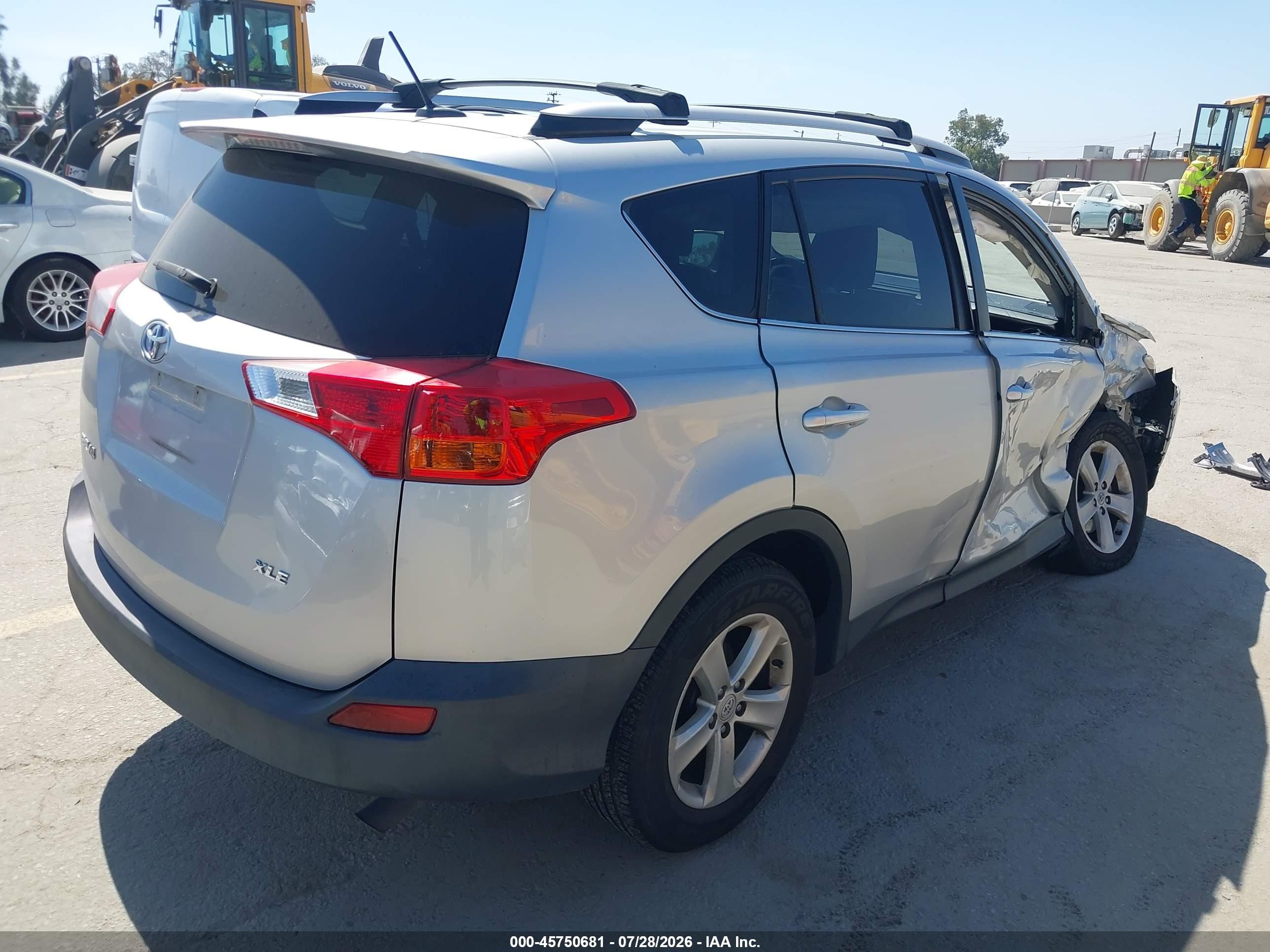 2014 Toyota Rav4 Xle Silver vin: JTMWFREV5EJ009215