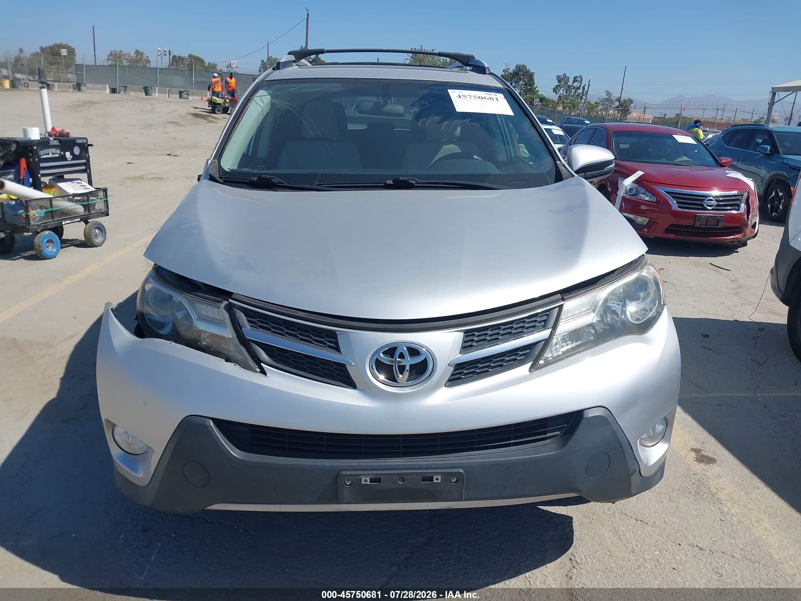 2014 Toyota Rav4 Xle Silver vin: JTMWFREV5EJ009215