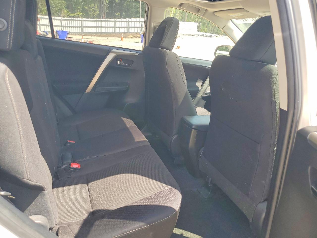 2014 Toyota Rav4 Xle Silver vin: JTMWFREV5EJ022787