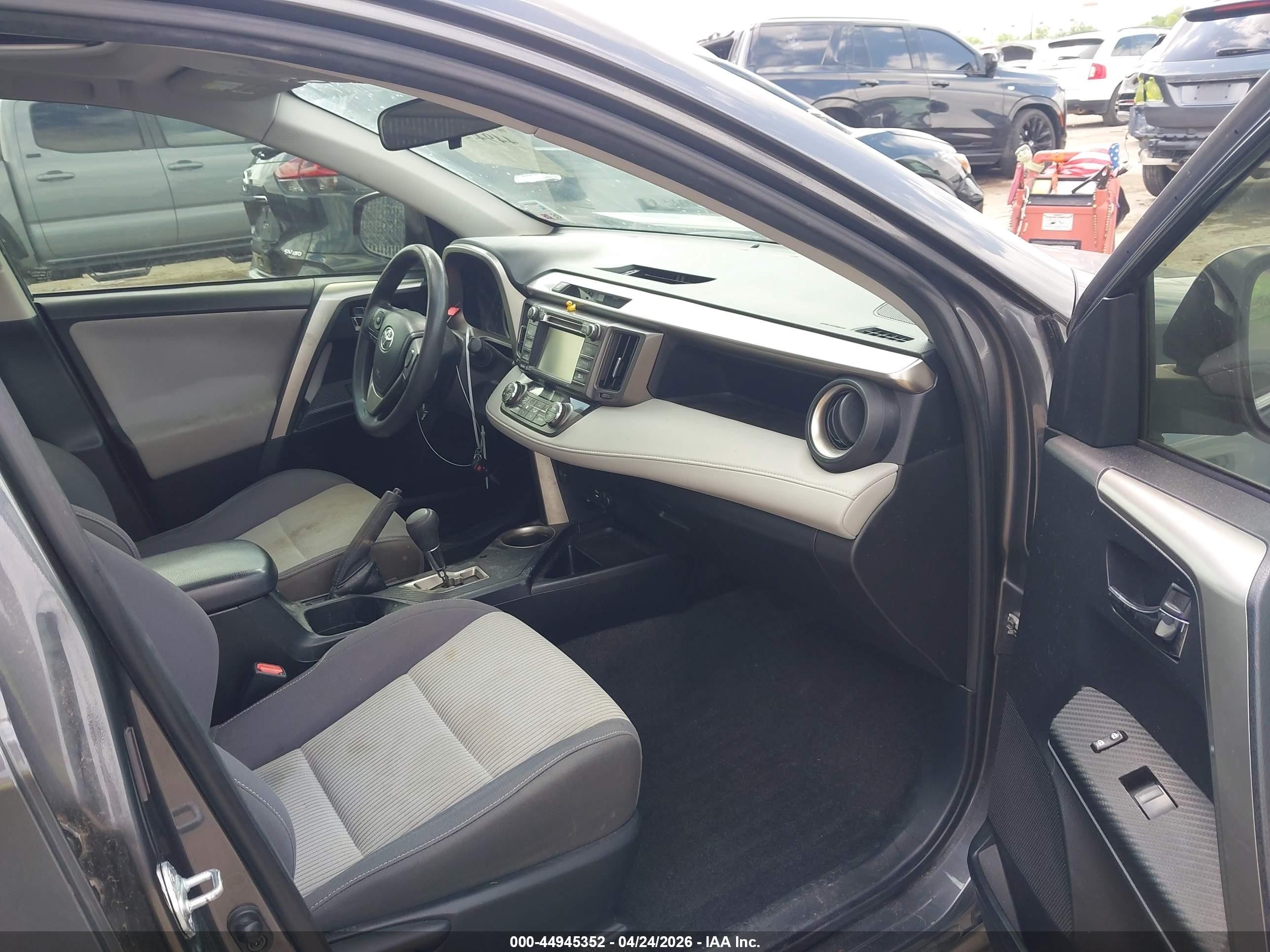 2015 Toyota Rav4 Xle Gray vin: JTMWFREV5FD053053