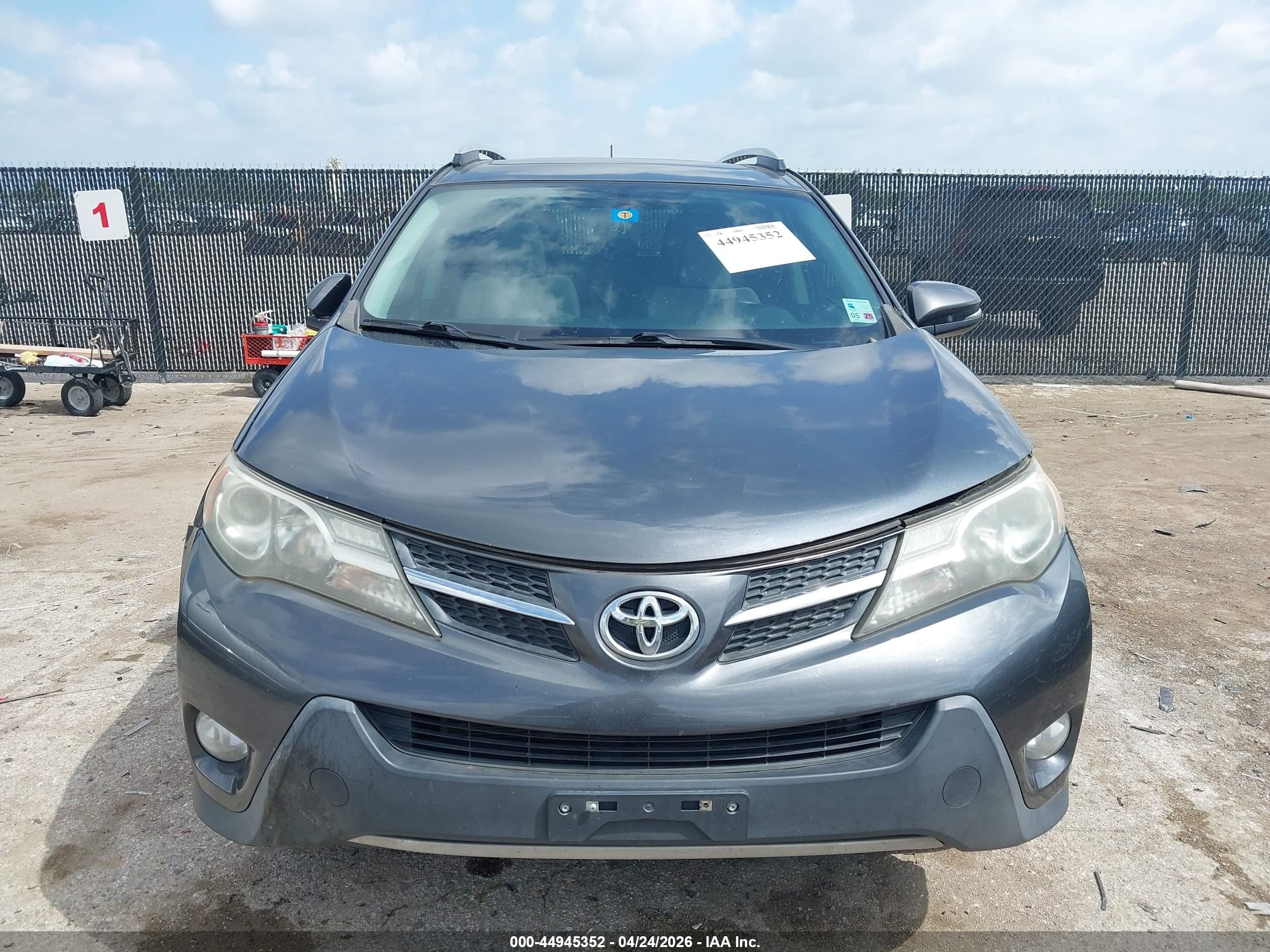 2015 Toyota Rav4 Xle Gray vin: JTMWFREV5FD053053