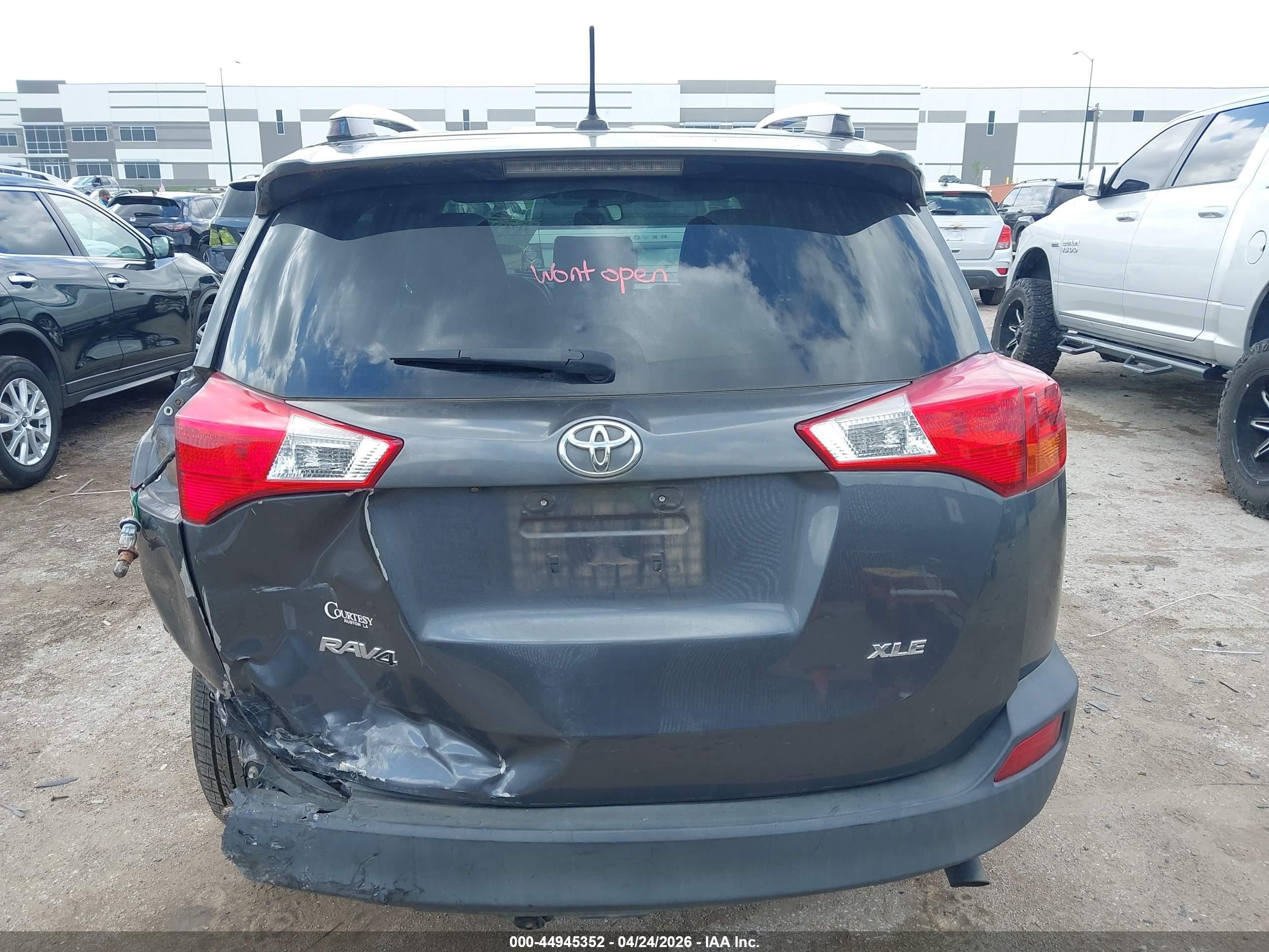 2015 Toyota Rav4 Xle Gray vin: JTMWFREV5FD053053