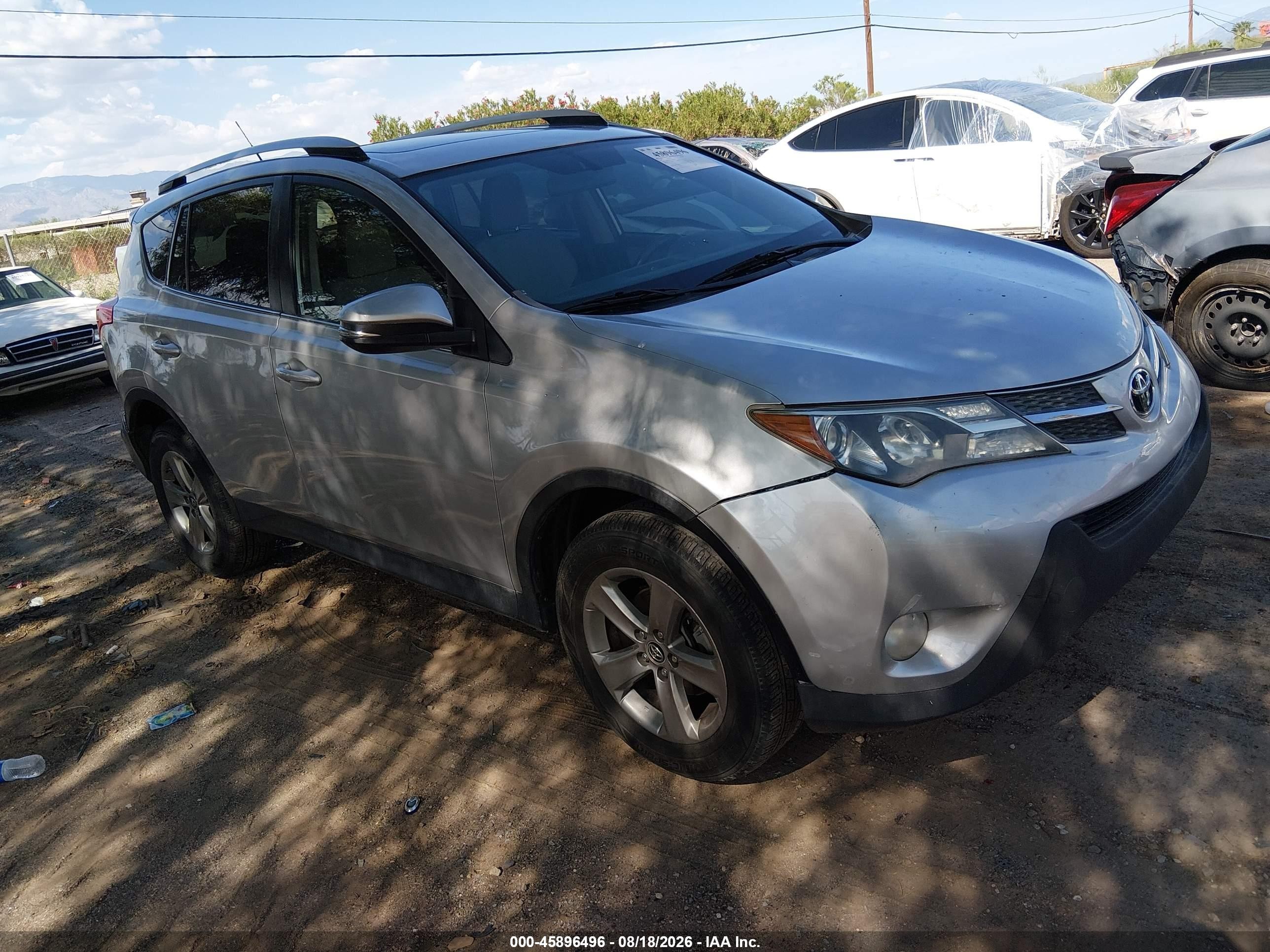 2015 Toyota Rav4 Xle Silver vin: JTMWFREV5FD066160
