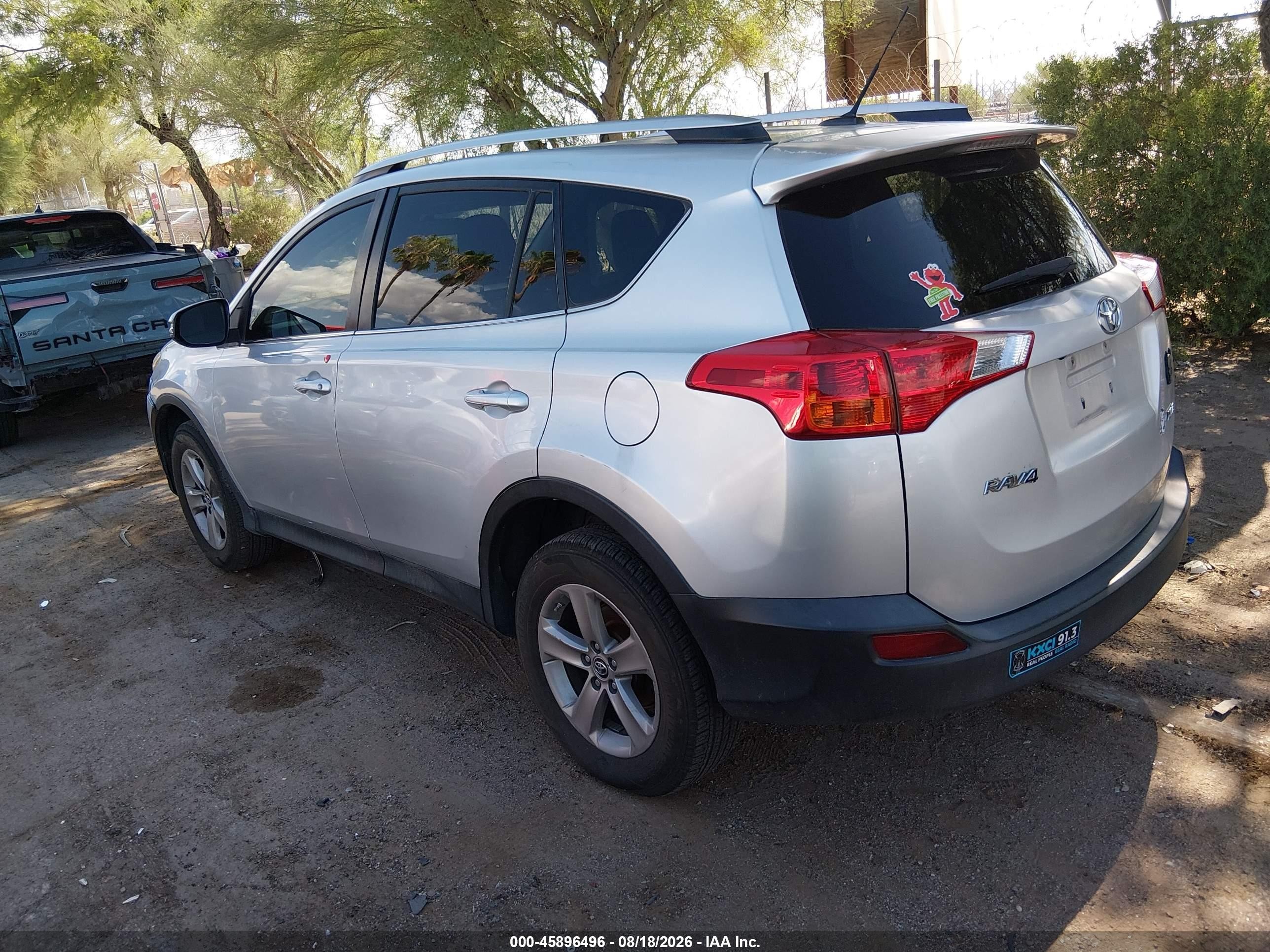 2015 Toyota Rav4 Xle Silver vin: JTMWFREV5FD066160
