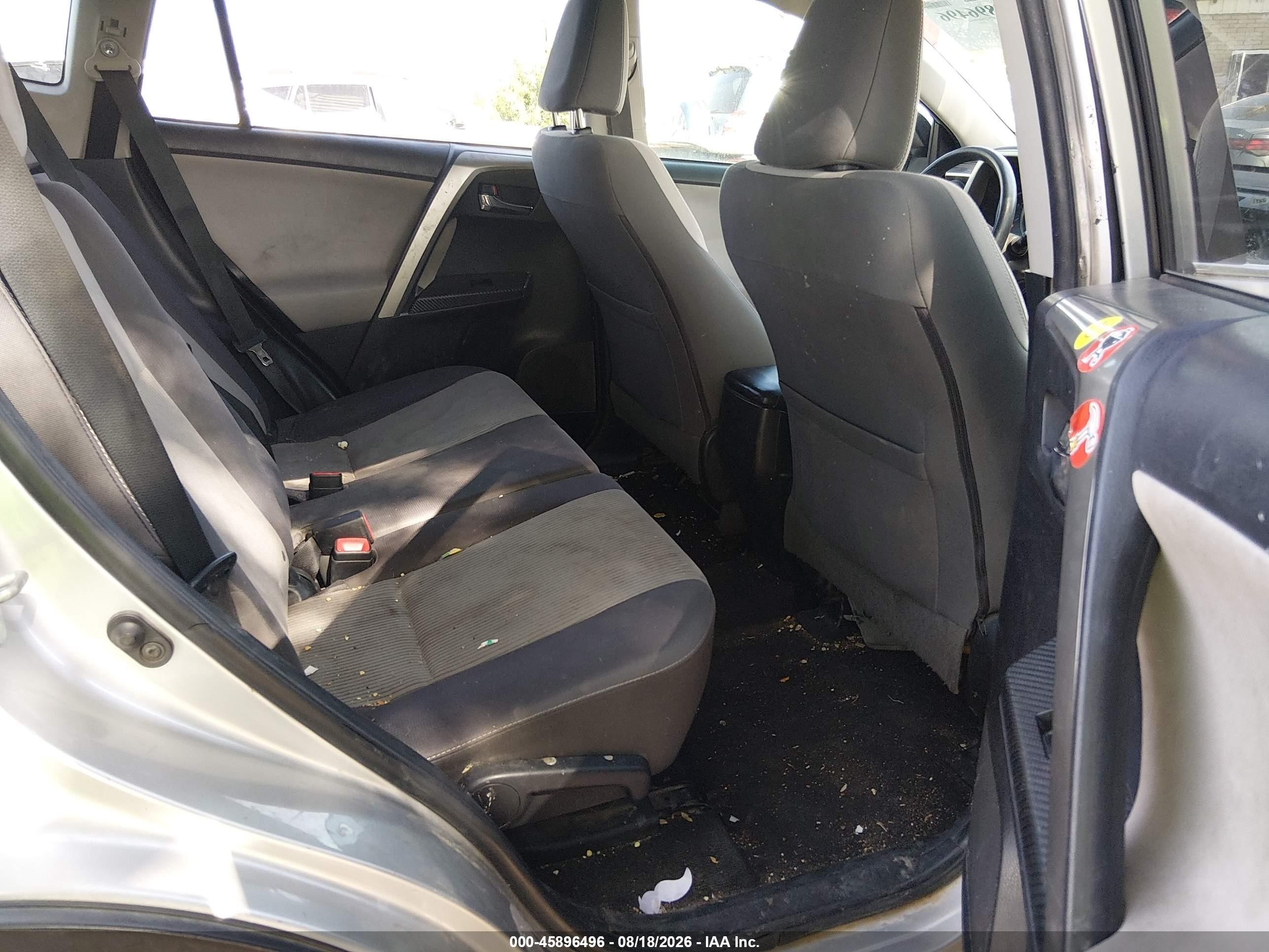 2015 Toyota Rav4 Xle Silver vin: JTMWFREV5FD066160