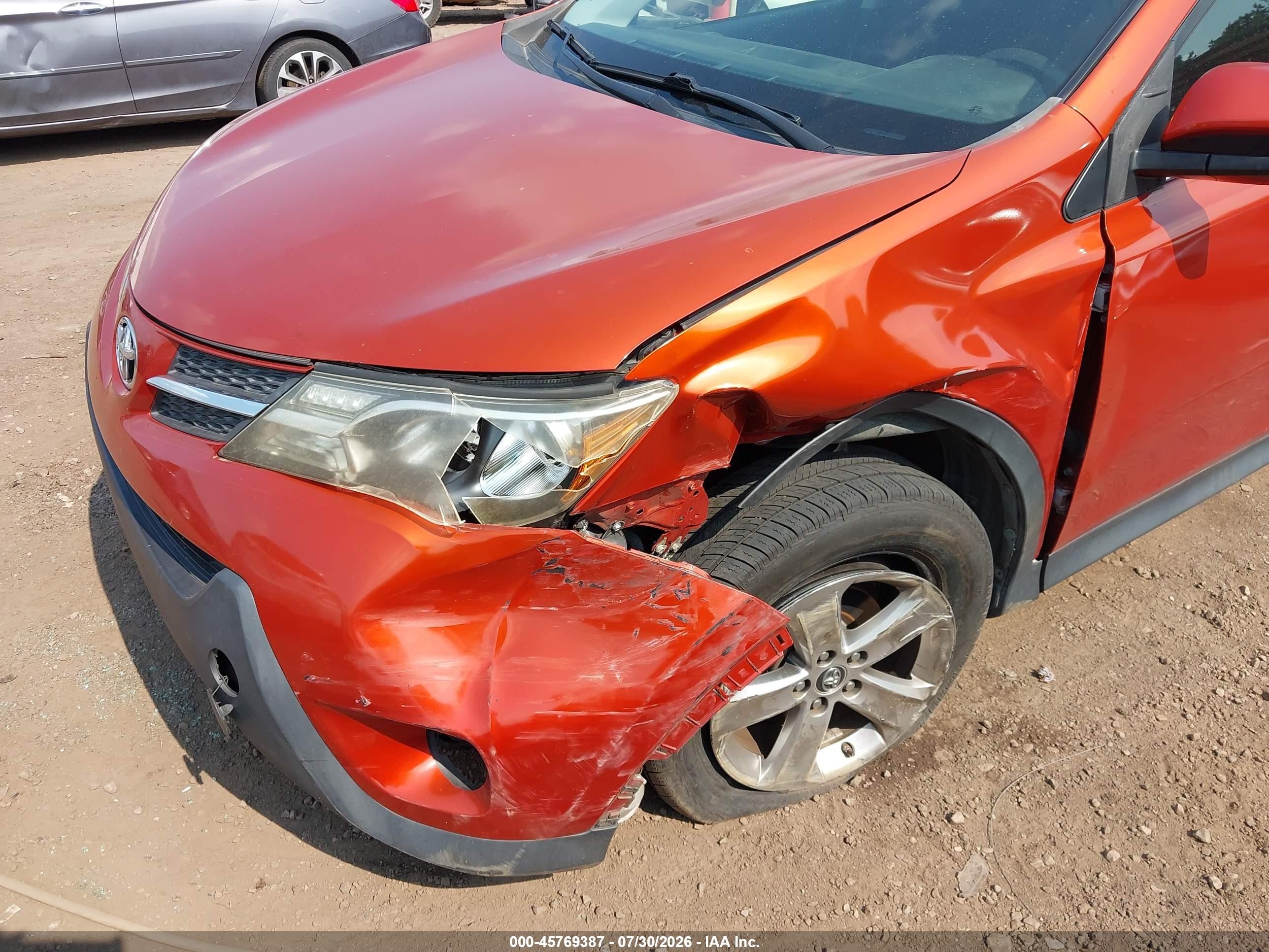 2015 Toyota Rav4 Xle Orange vin: JTMWFREV5FJ047285