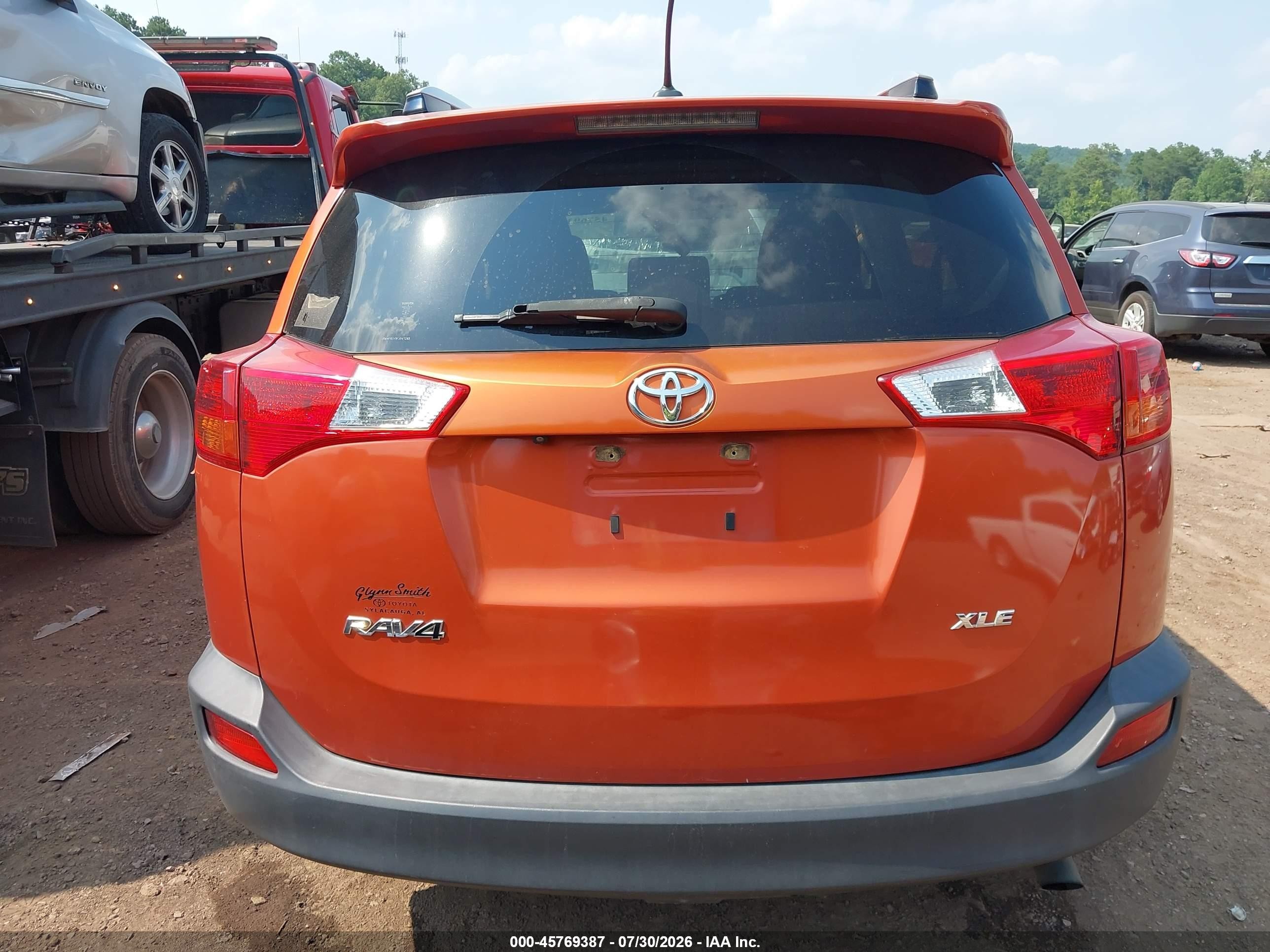 2015 Toyota Rav4 Xle Orange vin: JTMWFREV5FJ047285