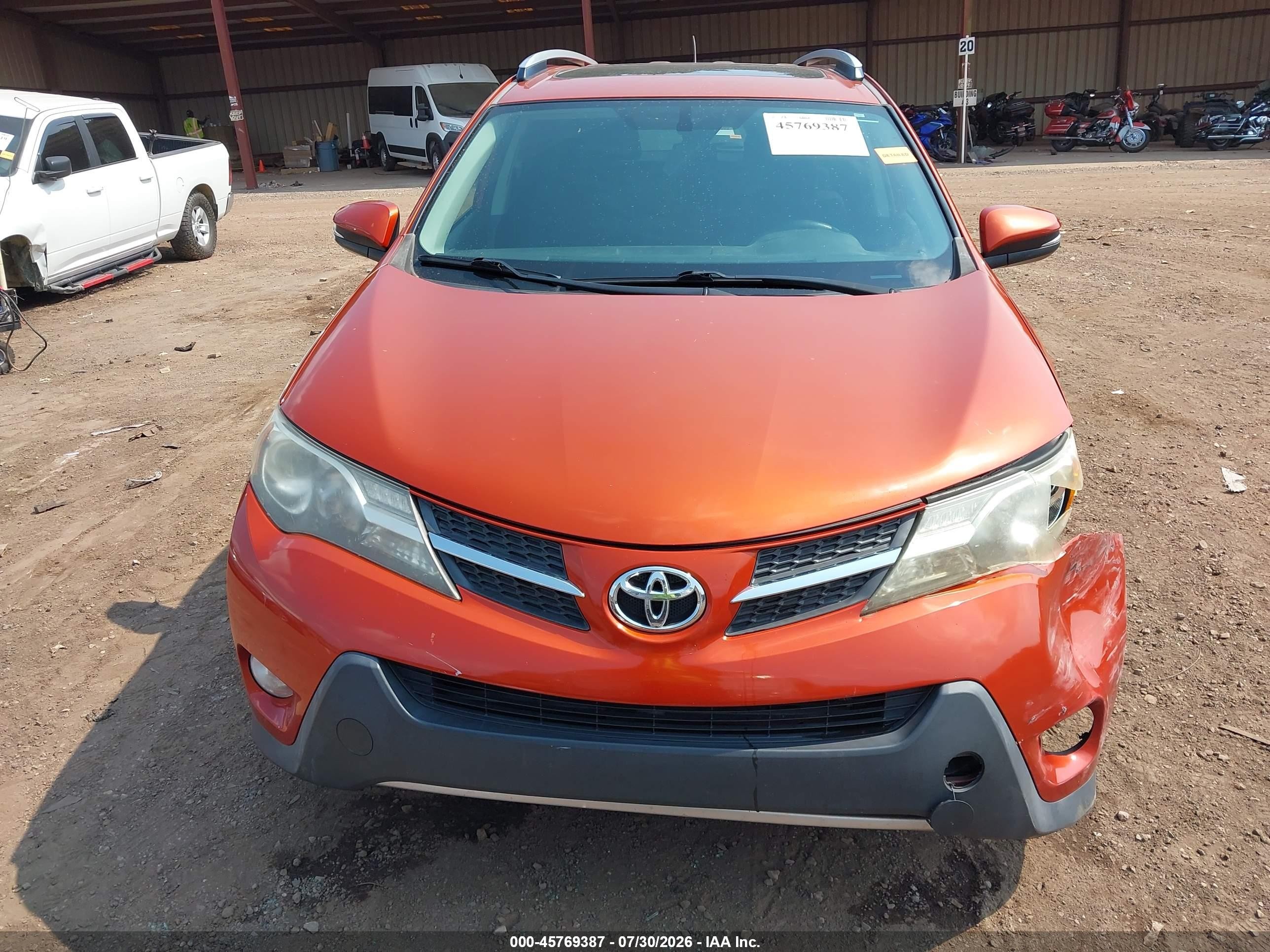2015 Toyota Rav4 Xle Orange vin: JTMWFREV5FJ047285