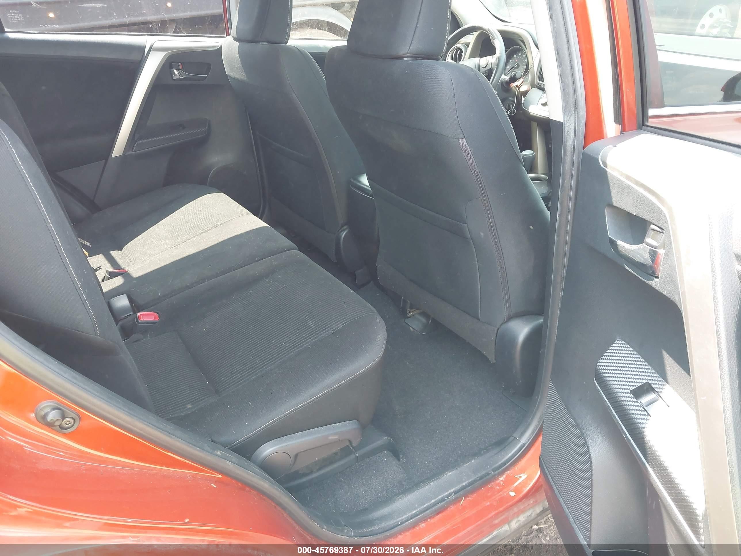 2015 Toyota Rav4 Xle Orange vin: JTMWFREV5FJ047285