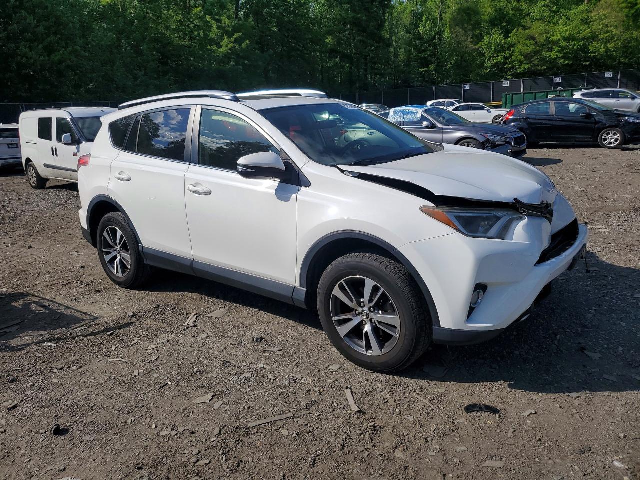 2016 Toyota Rav4 Xle White vin: JTMWFREV5GJ071751