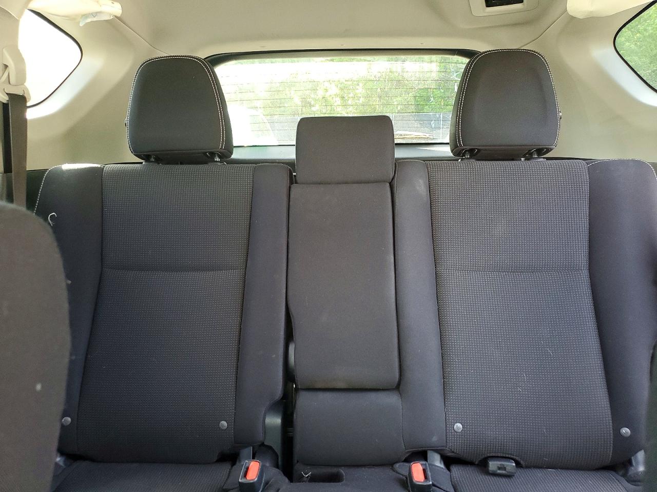 2016 Toyota Rav4 Xle White vin: JTMWFREV5GJ071751