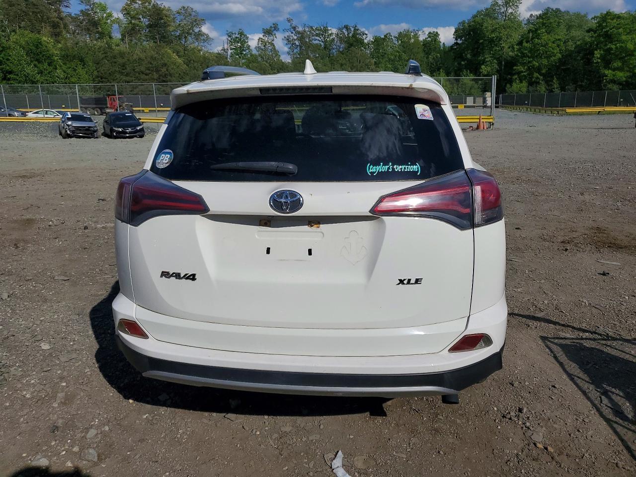 2016 Toyota Rav4 Xle White vin: JTMWFREV5GJ071751