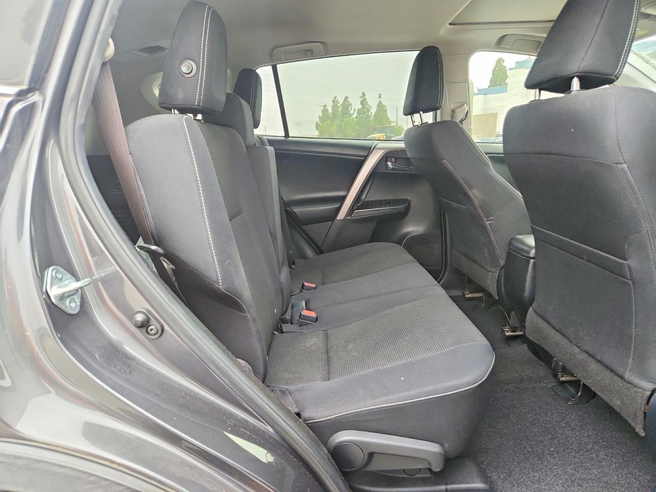 2017 Toyota Rav4 Xle Gray vin: JTMWFREV5HJ148393