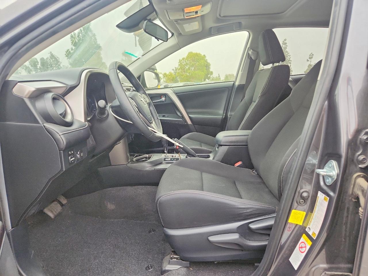 2017 Toyota Rav4 Xle Gray vin: JTMWFREV5HJ148393