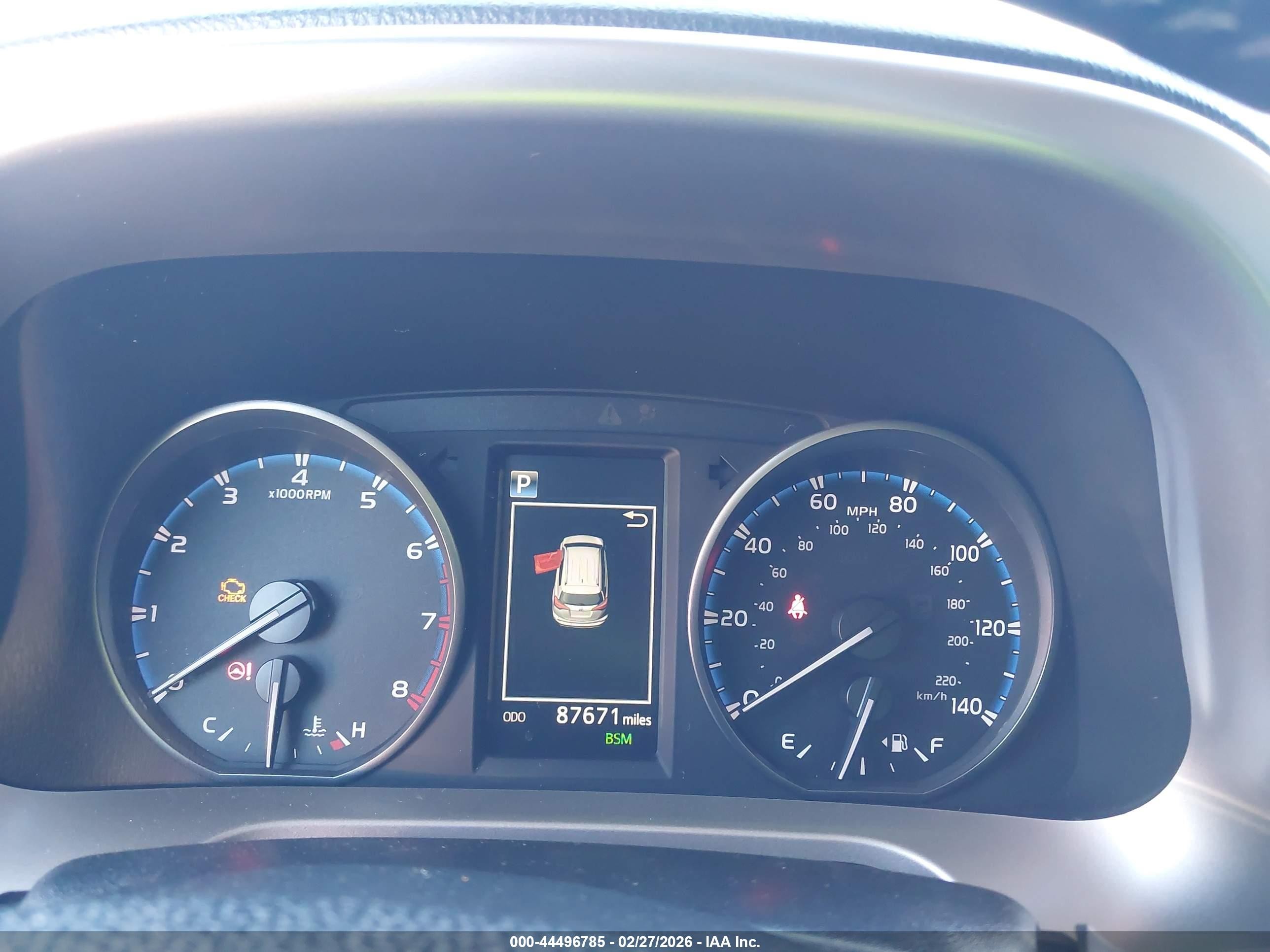 2018 Toyota Rav4 Xle Silver vin: JTMWFREV5JJ166513
