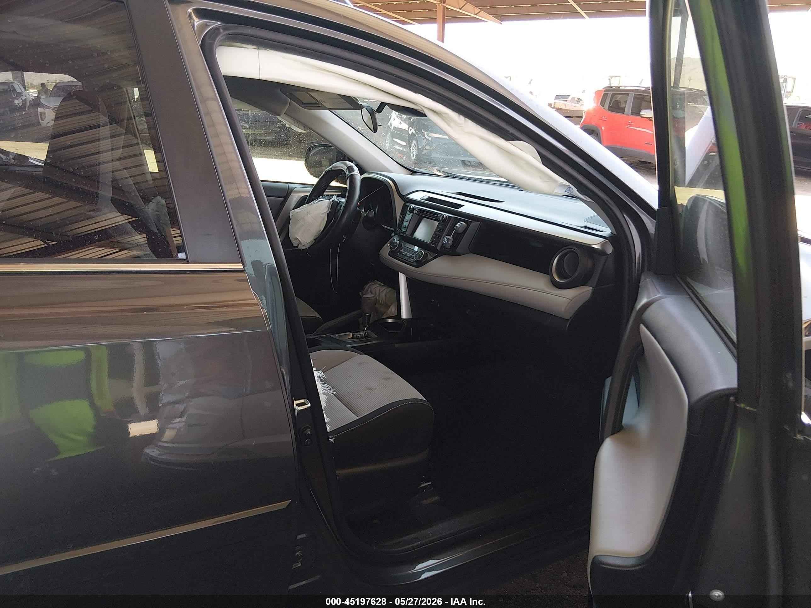 2018 Toyota Rav4 Xle Gray vin: JTMWFREV5JJ187071
