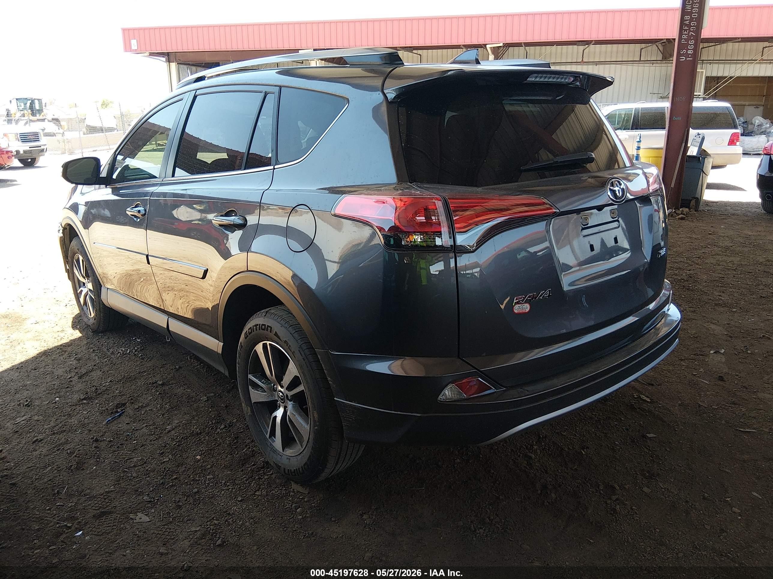 2018 Toyota Rav4 Xle Gray vin: JTMWFREV5JJ187071
