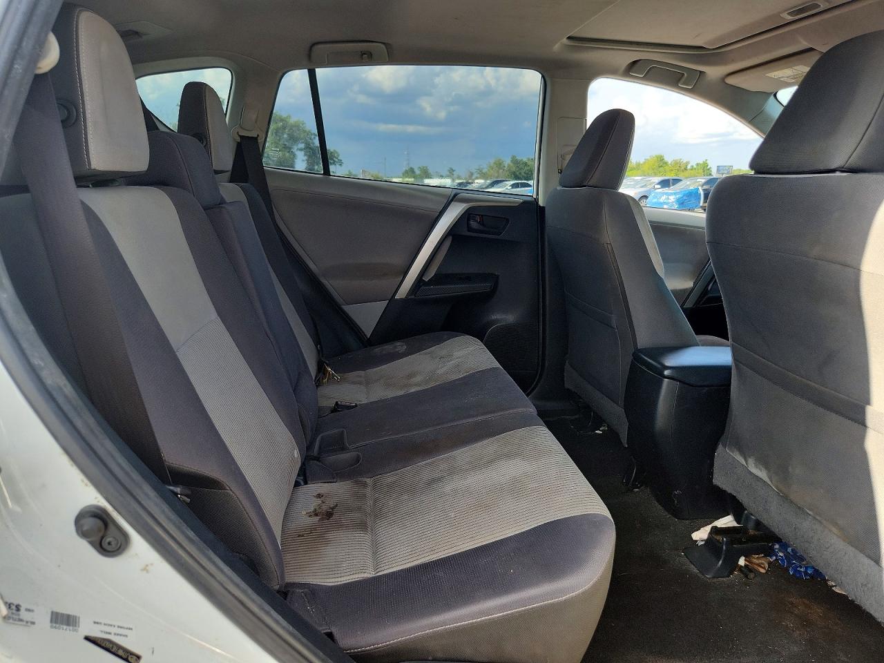 2013 Toyota Rav4 Xle White vin: JTMWFREV6DD006904