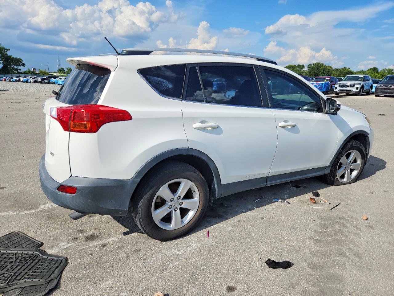 2013 Toyota Rav4 Xle White vin: JTMWFREV6DD006904